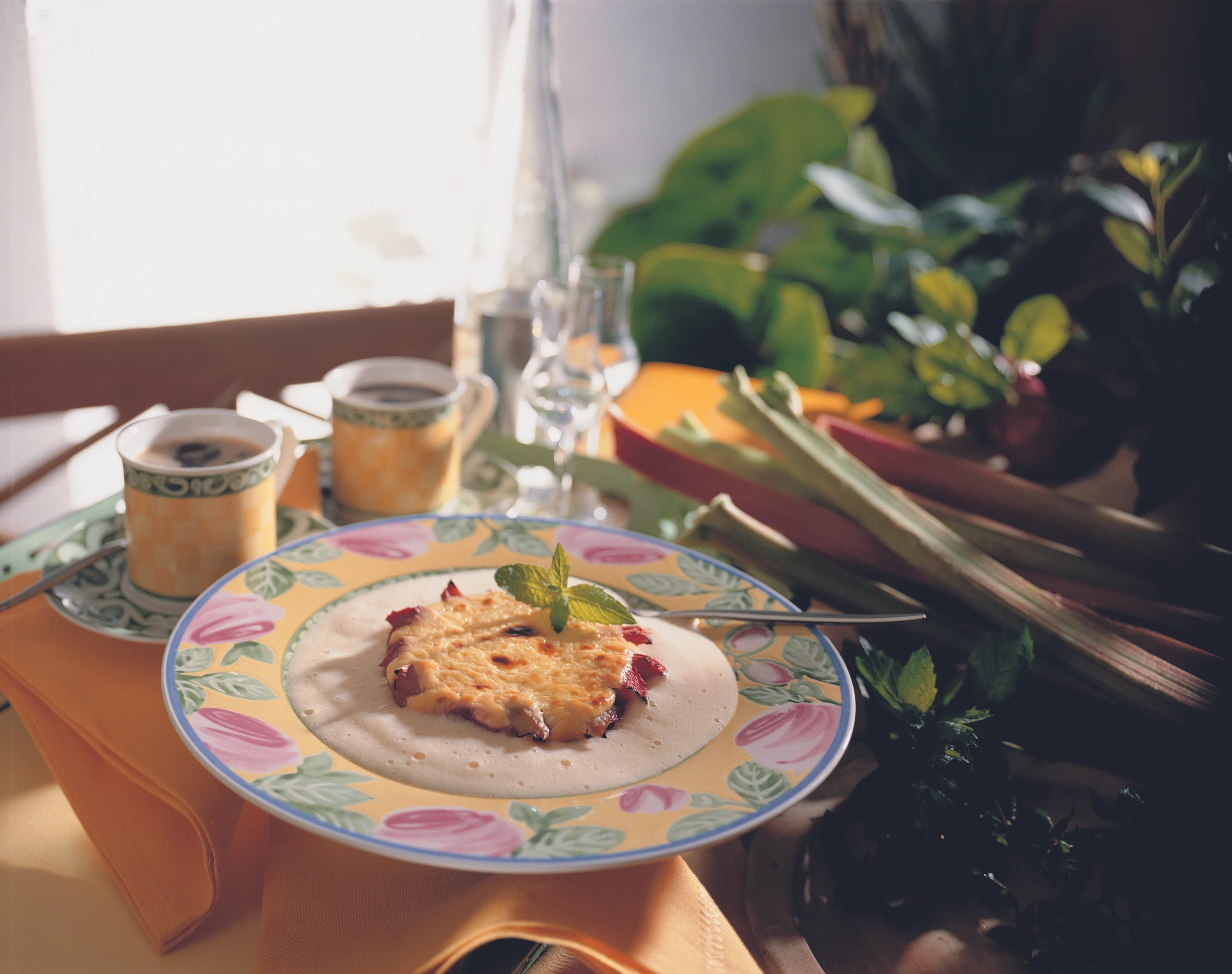 Überbackene Rhabarbertörtchen