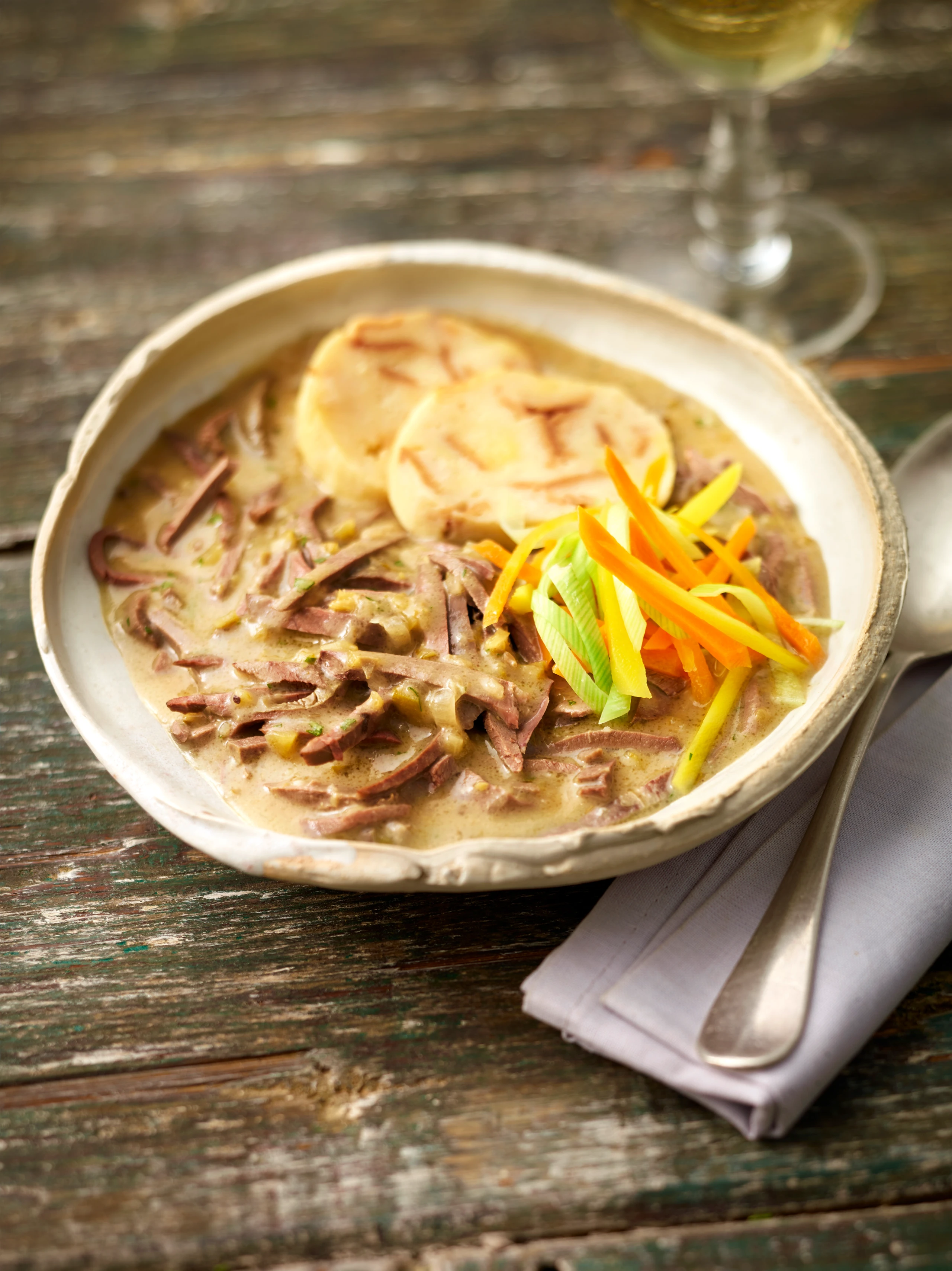 Kalbsbeuscherl mit Serviettenknödeln