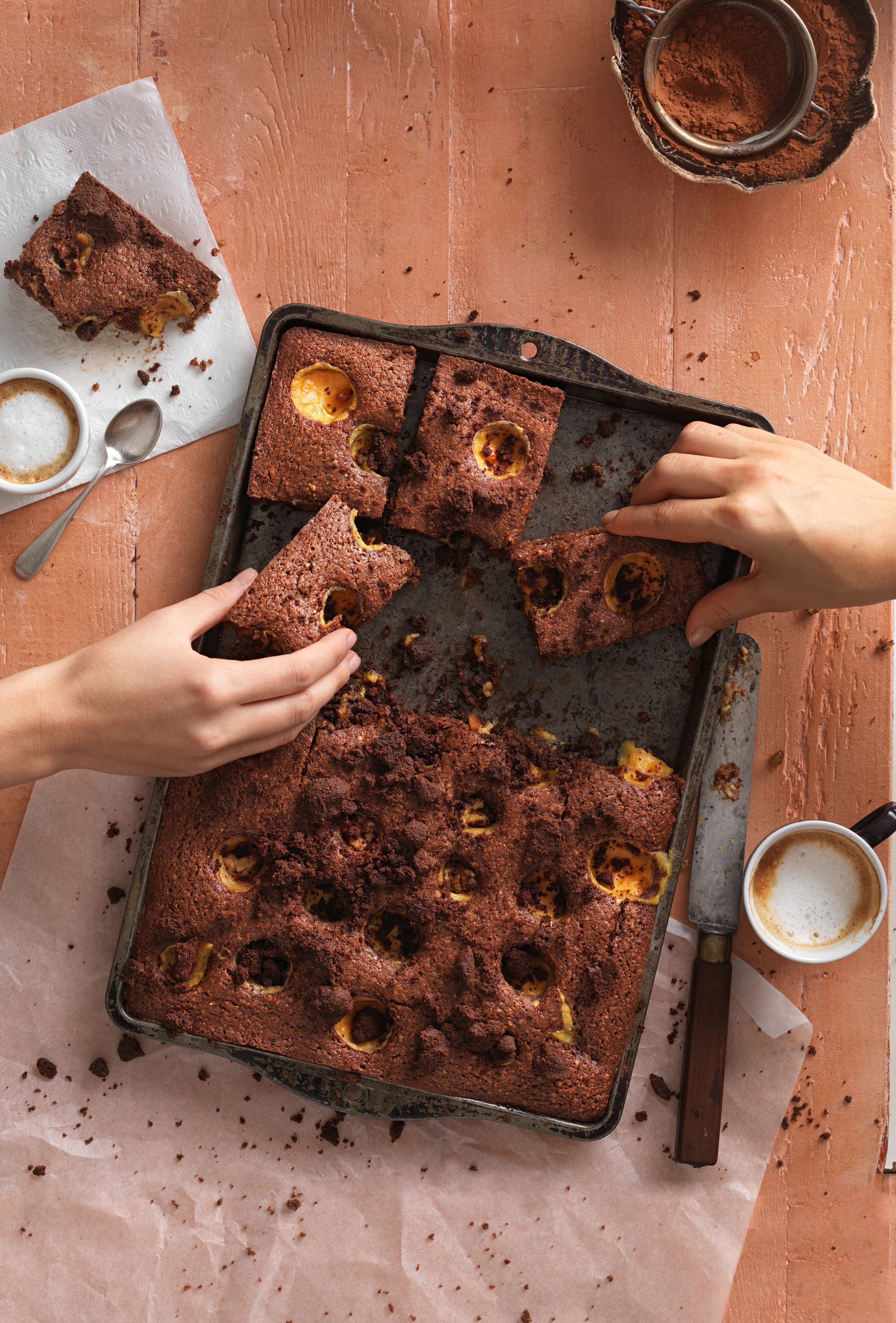 Schoko-Karamellkuchen mit Kaffeestreusel