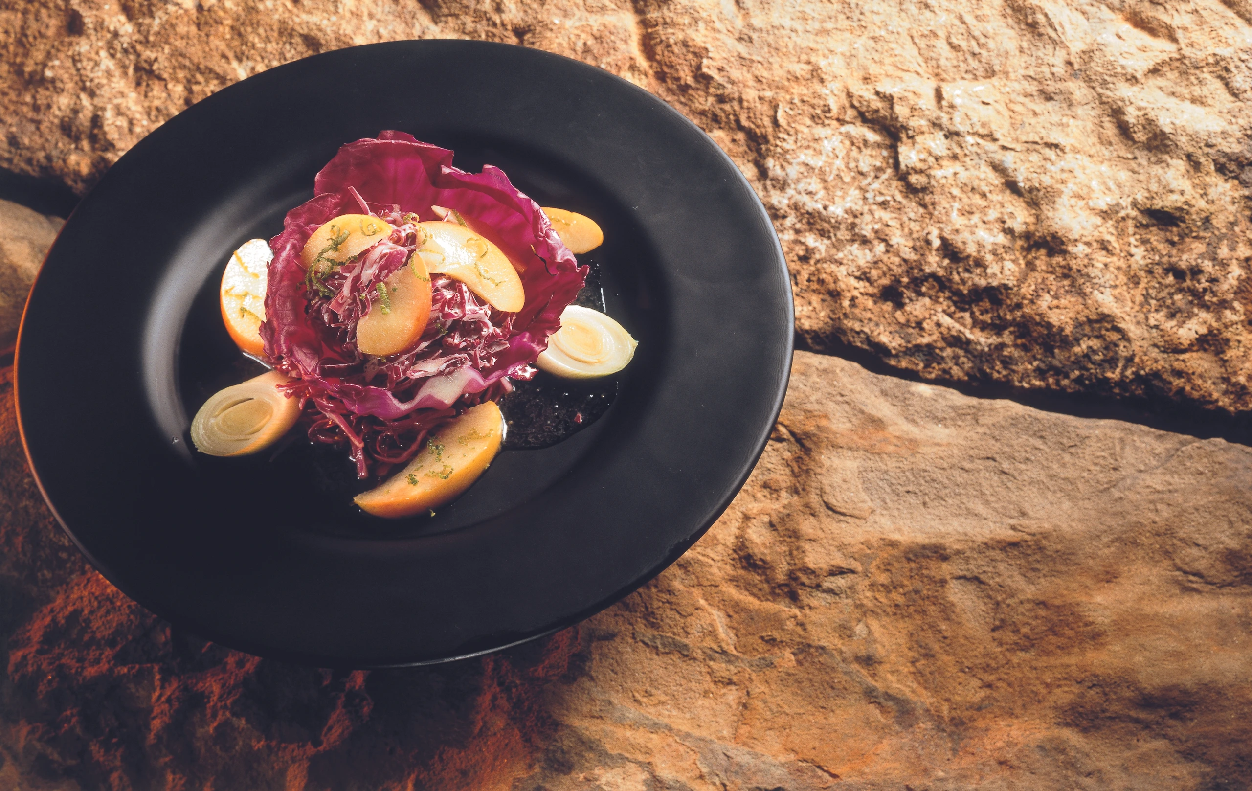 Rotkrautsalat mit gedünsteten Äpfeln