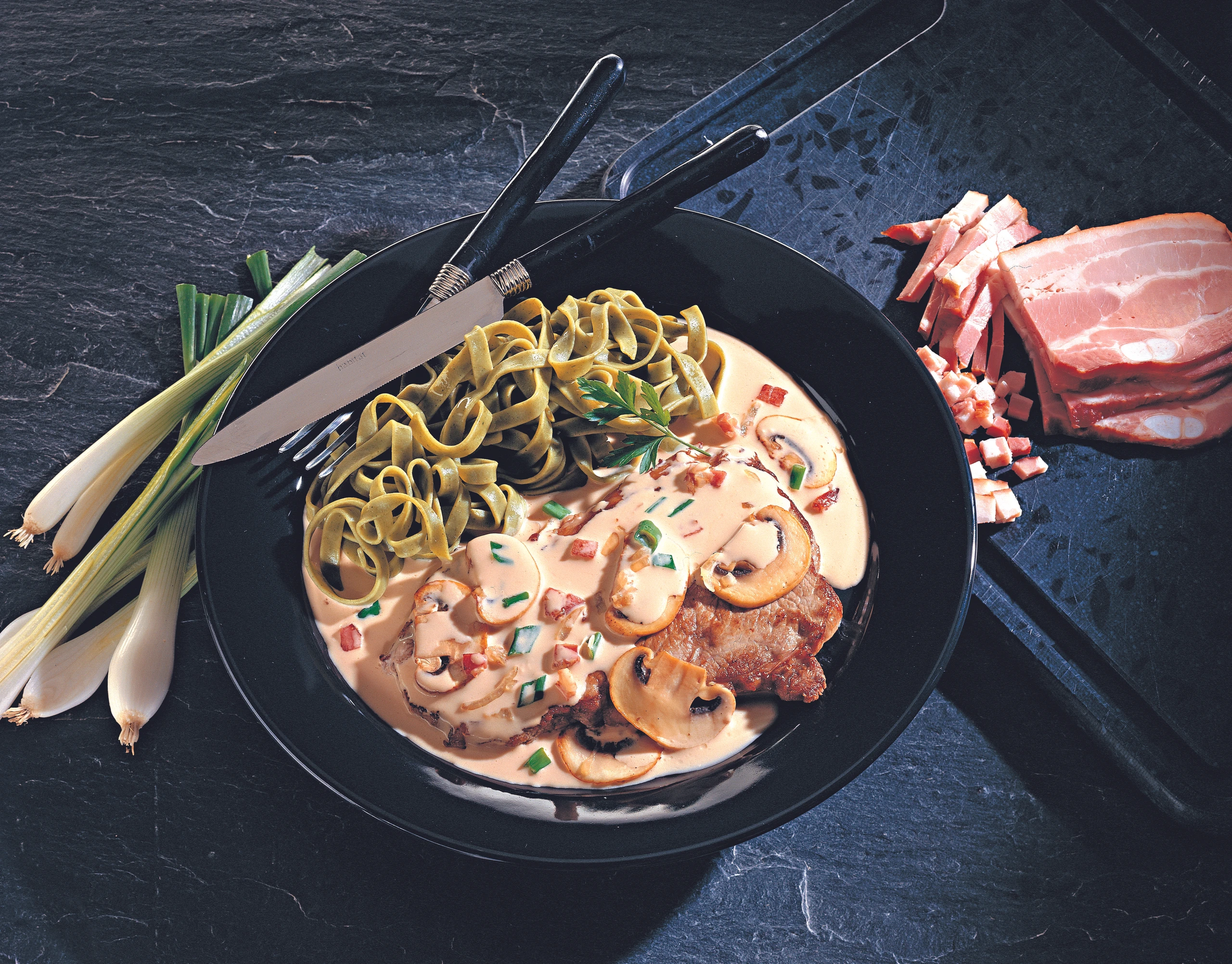 Rostbraten mit Champignon-Rahmsauce