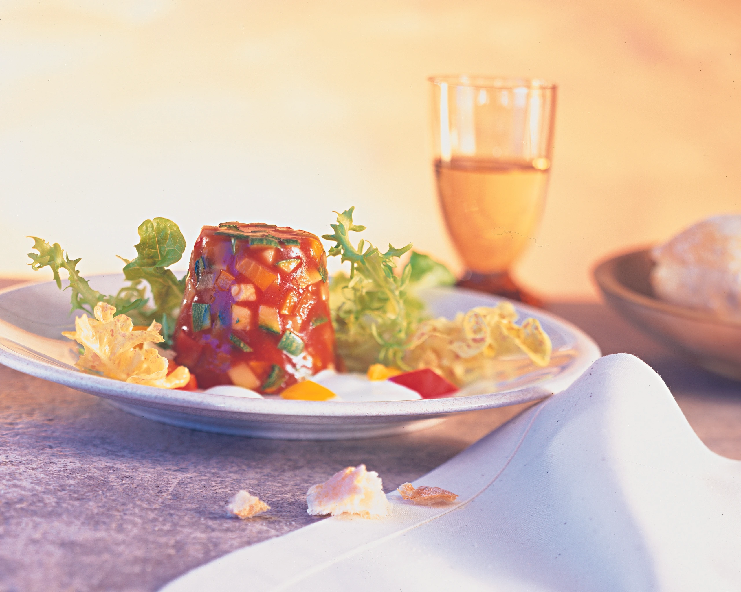 Ratatouille-Törtchen mit Knoblauchsauce