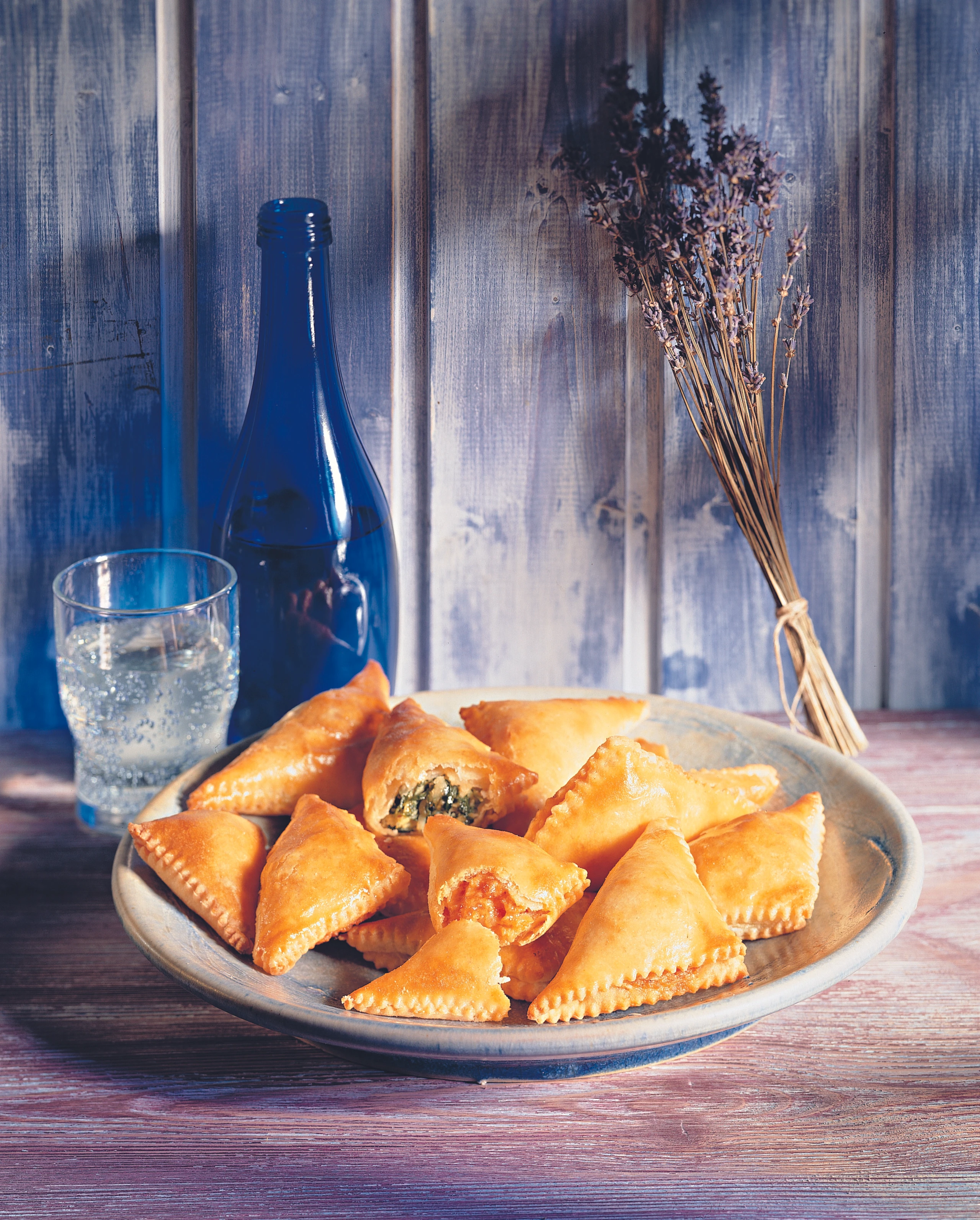 Topfenblätterteig-Tascherl mit zweierlei Füllen