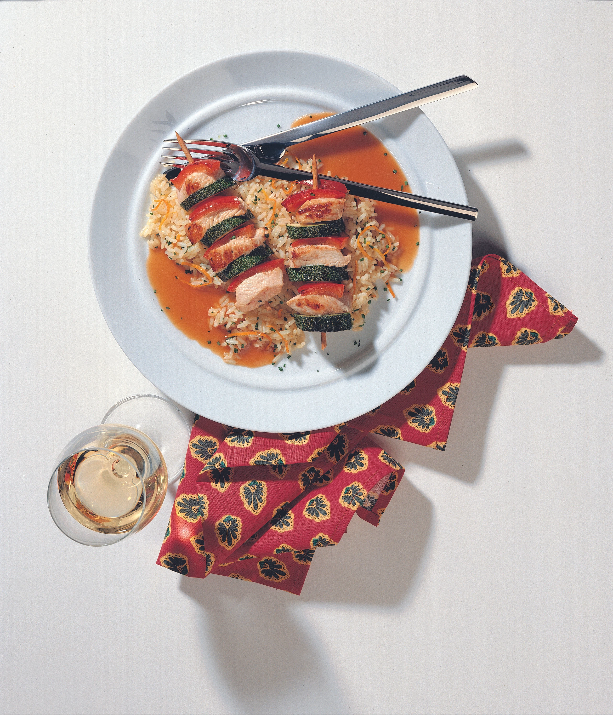 Kalbsfilet-Gemüse-Spieße mit Zitrusreis