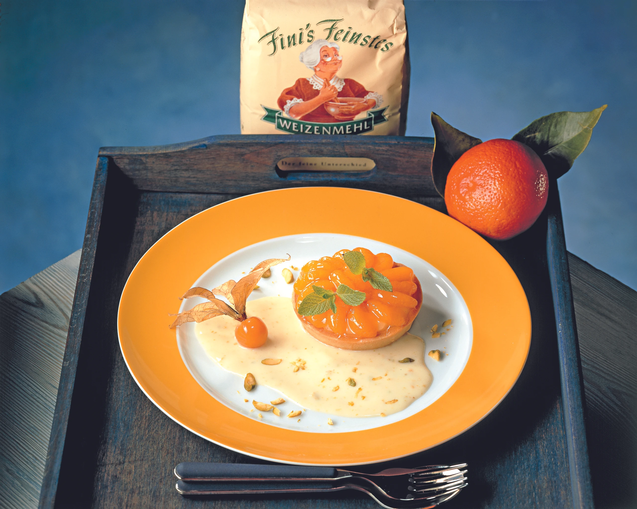 Mandarinen-Törtchen mit Pistaziensauce