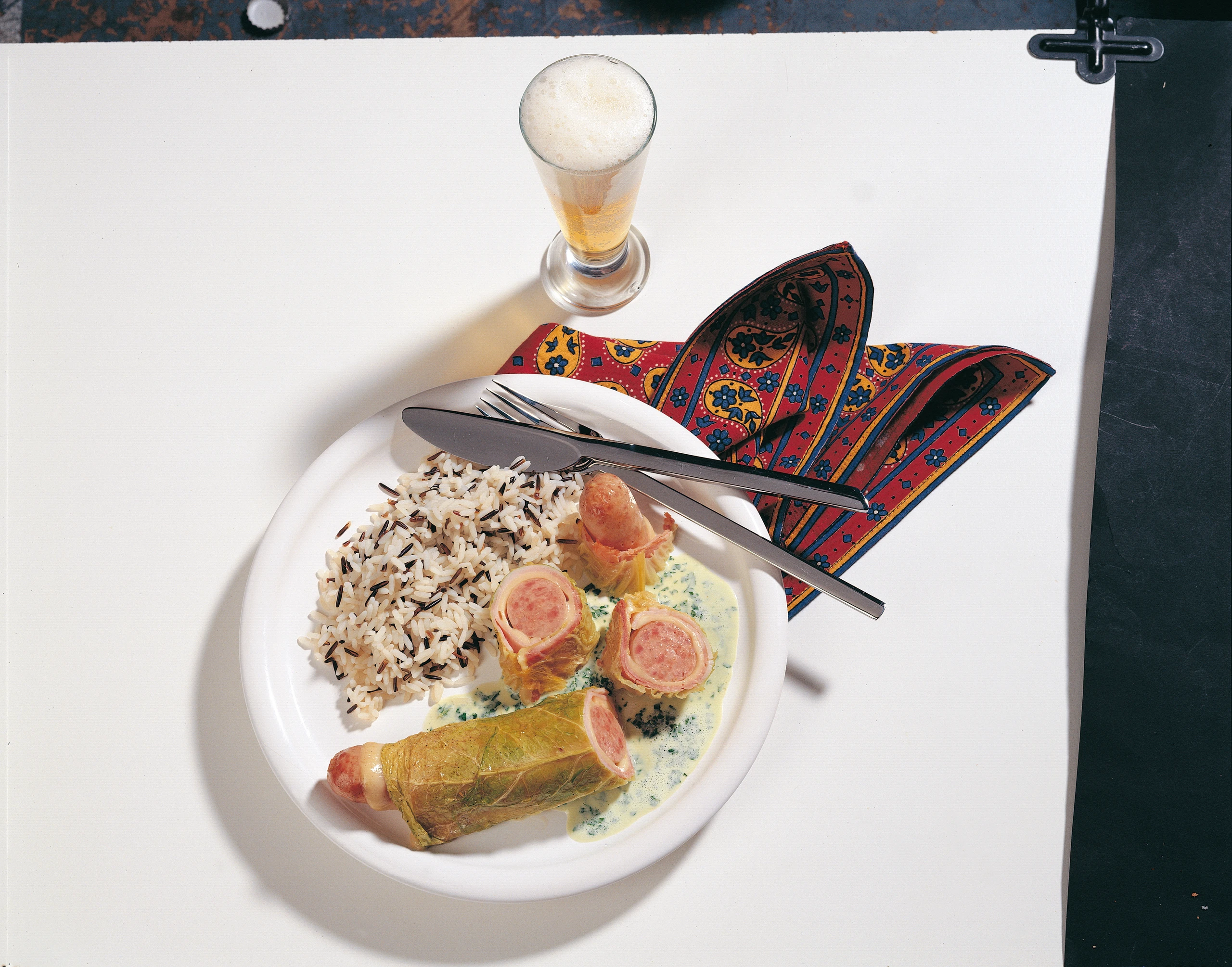 Bratwurst im Kohlmantel