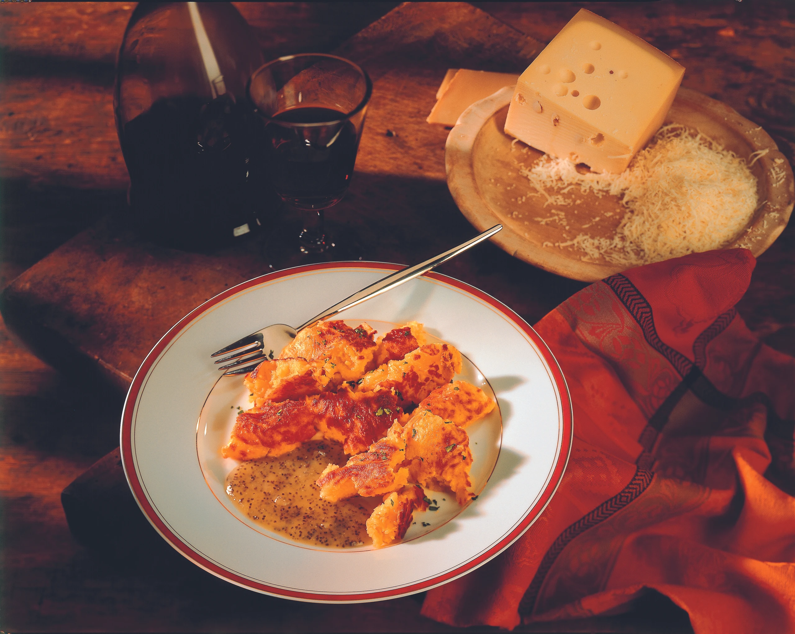 Käseschmarren mit Apfel-Mohnsauce