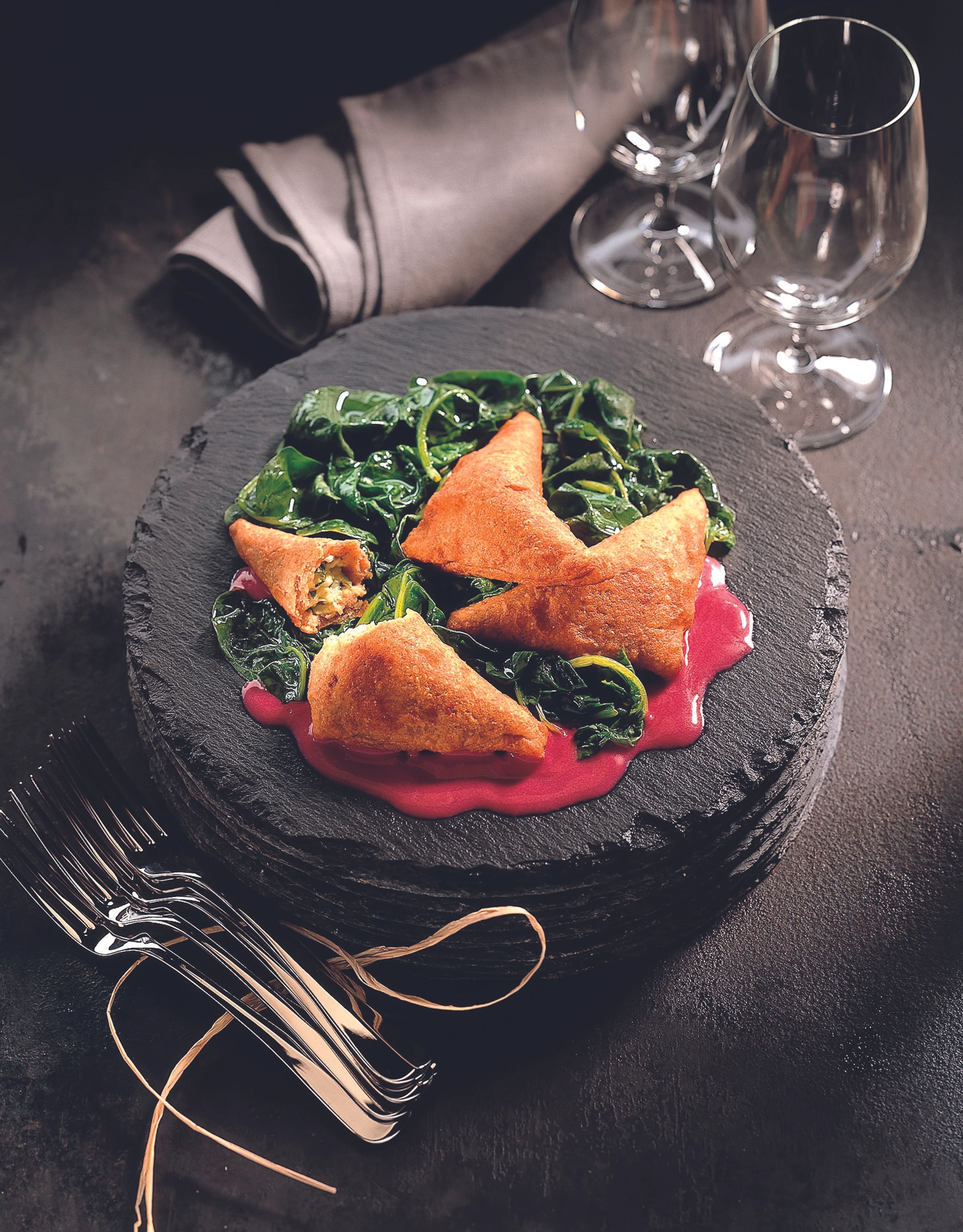 Gebackene Erdäpfelecken mit Zucchini-Topfenfülle