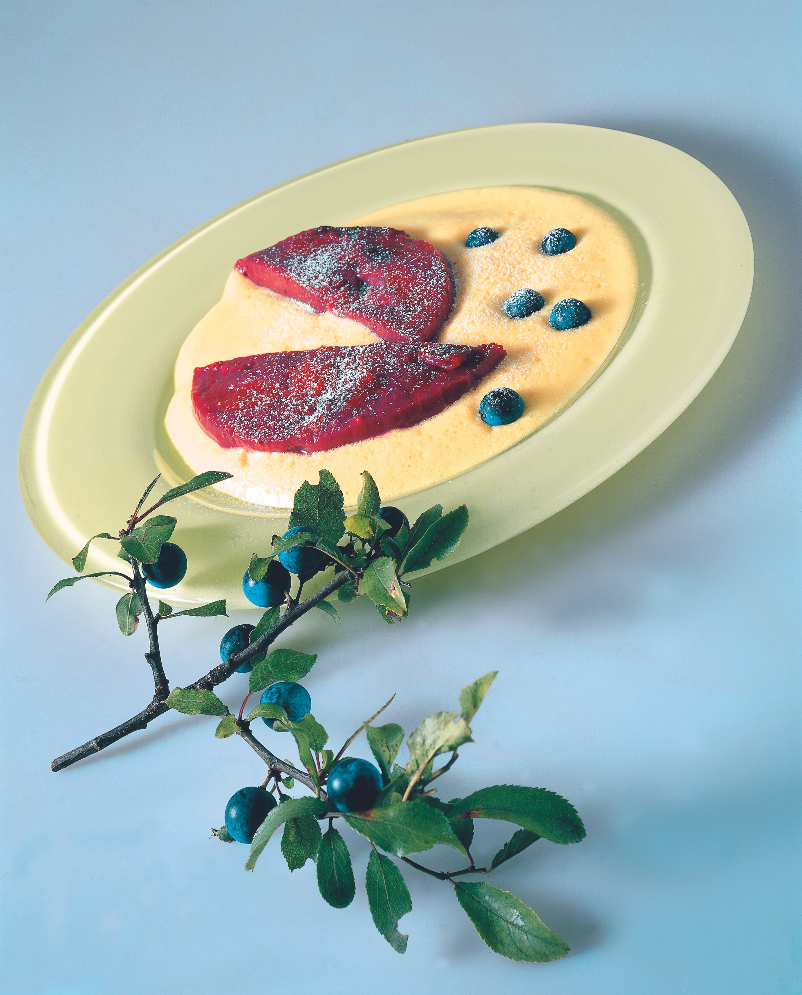 Schlehen-Zwetschken-Terrine