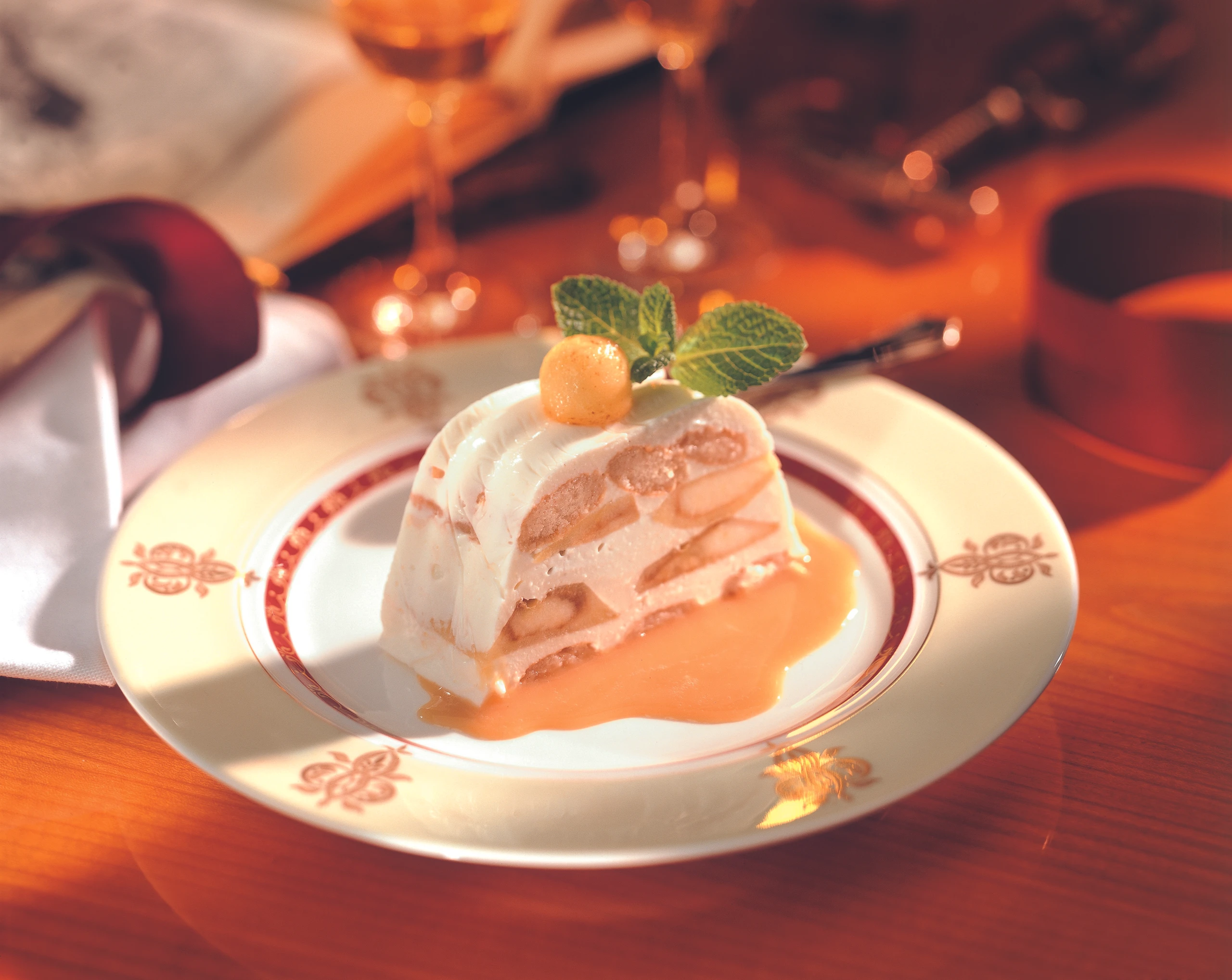 Apfel-Tiramisu mit Karamellsauce