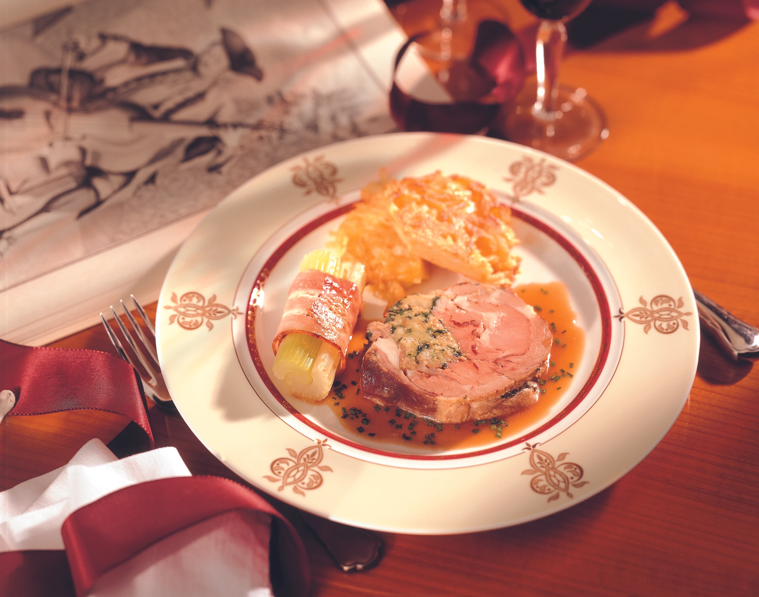 Lammbraten mit Semmel-Spinatfülle