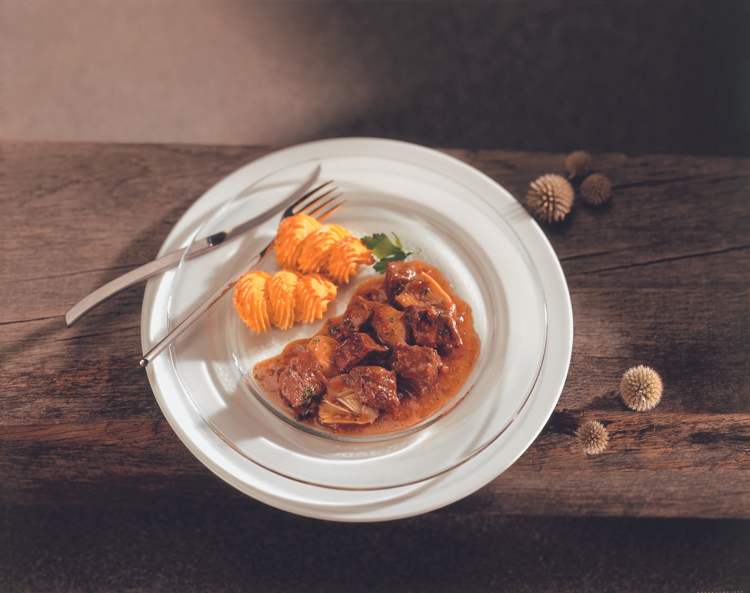 Rindsragout mit Schalotten und Artischocken