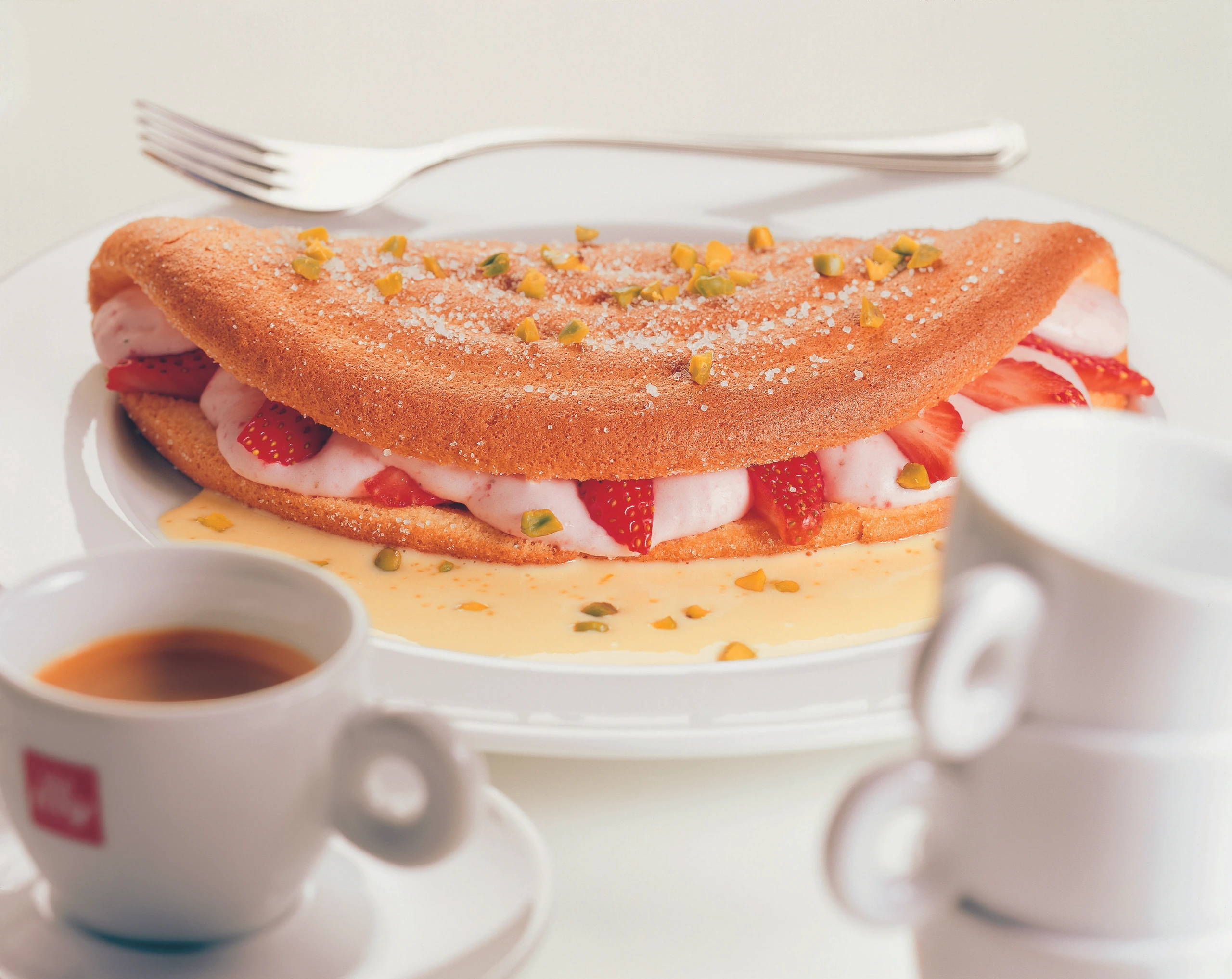 Omelette mit Erdbeerobers