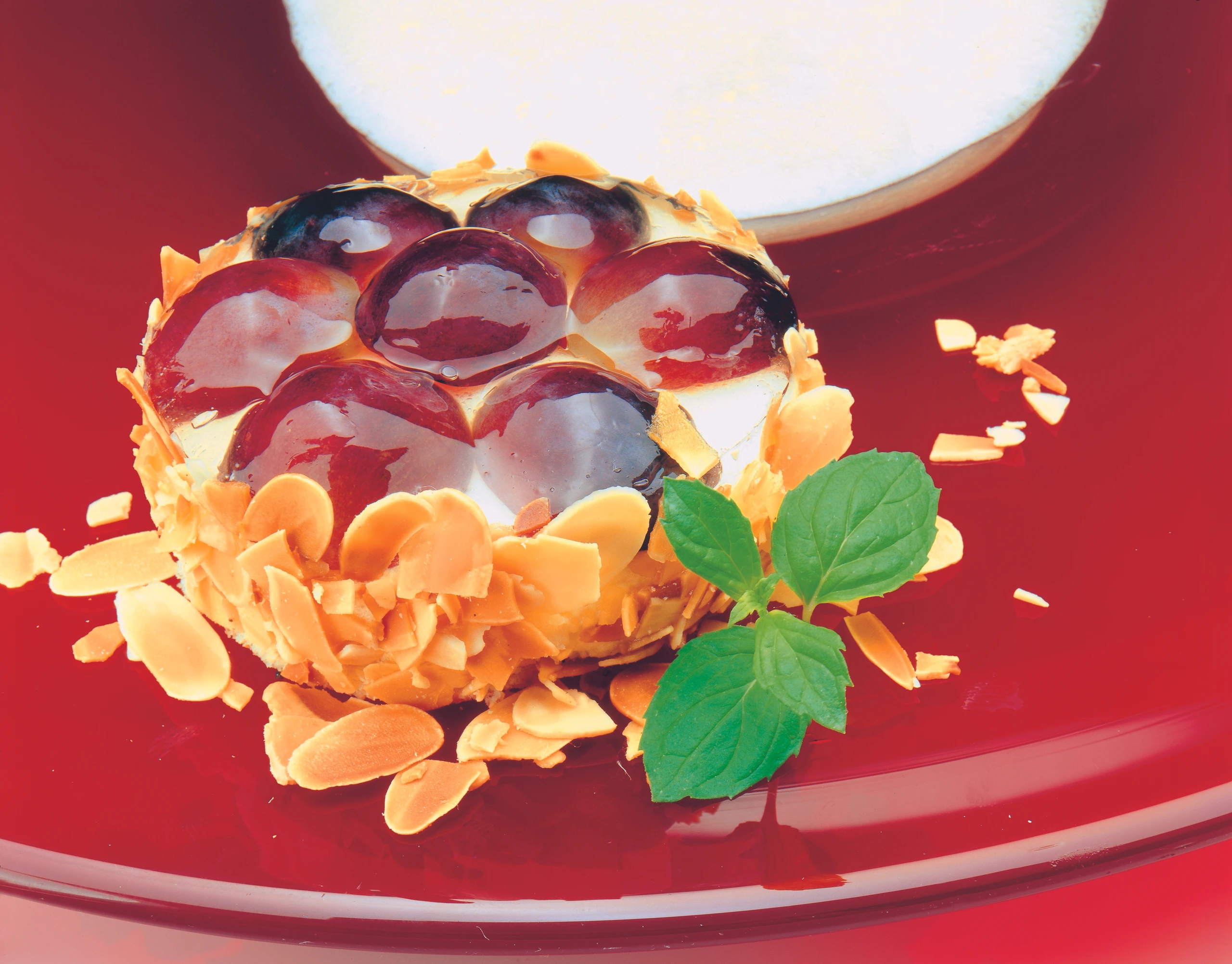 Sektschaum-Traubentörtchen mit Mostsabayon