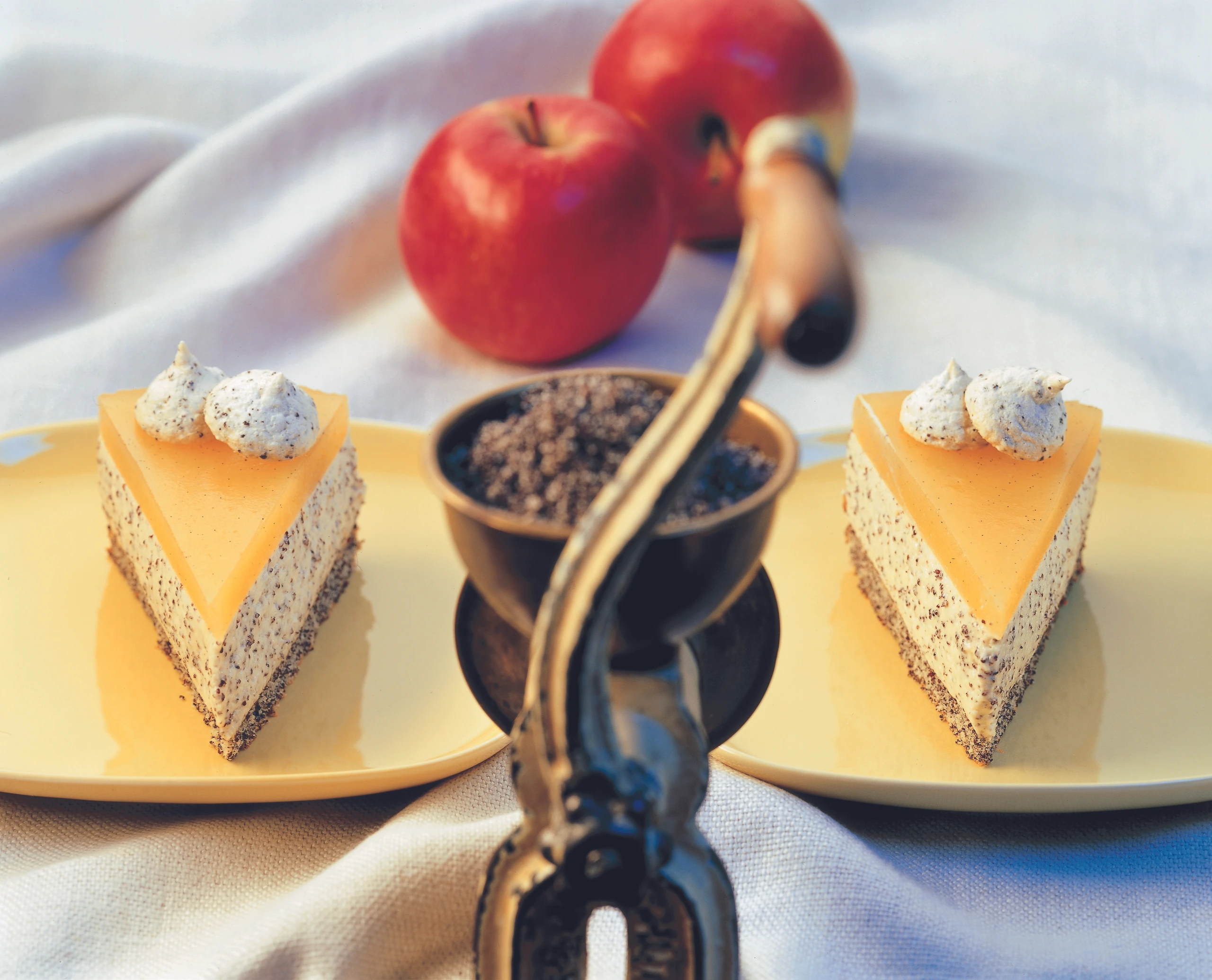 Mohntorte mit Apfelgelee