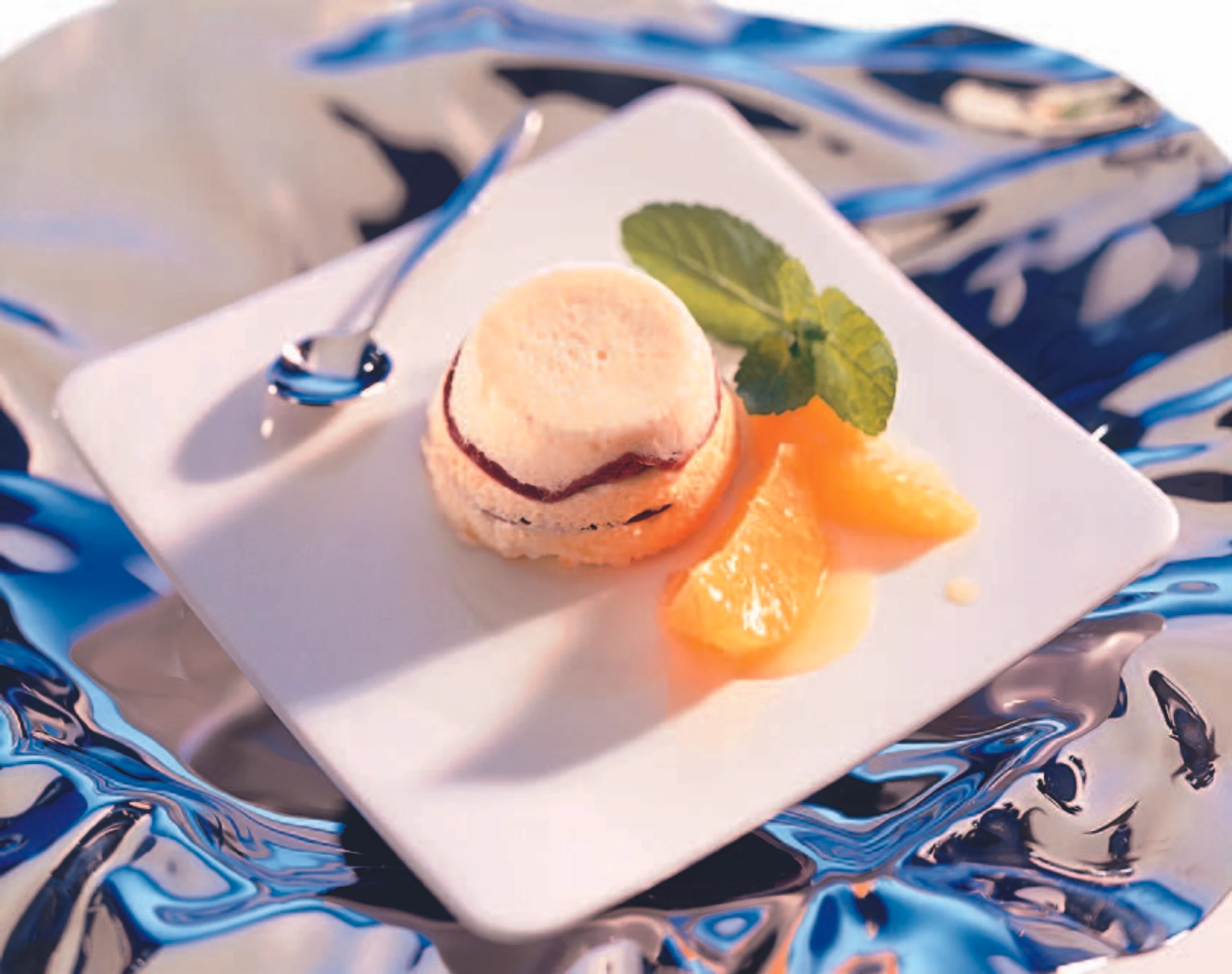 Topfen-Palatschinken-Soufflé mit Honig-Orangen