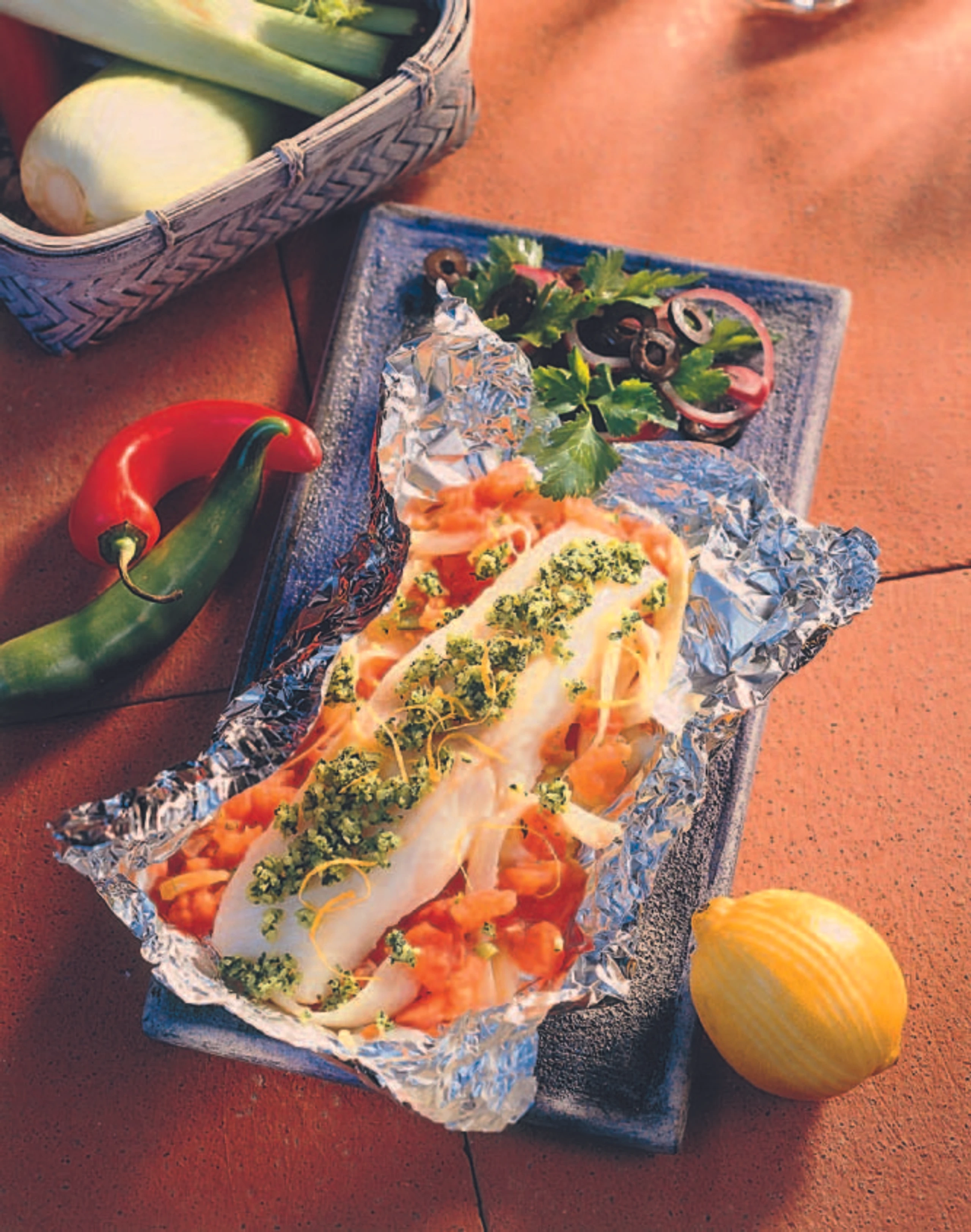 Folienfisch auf Fenchelsauce mit Basilikumcreme