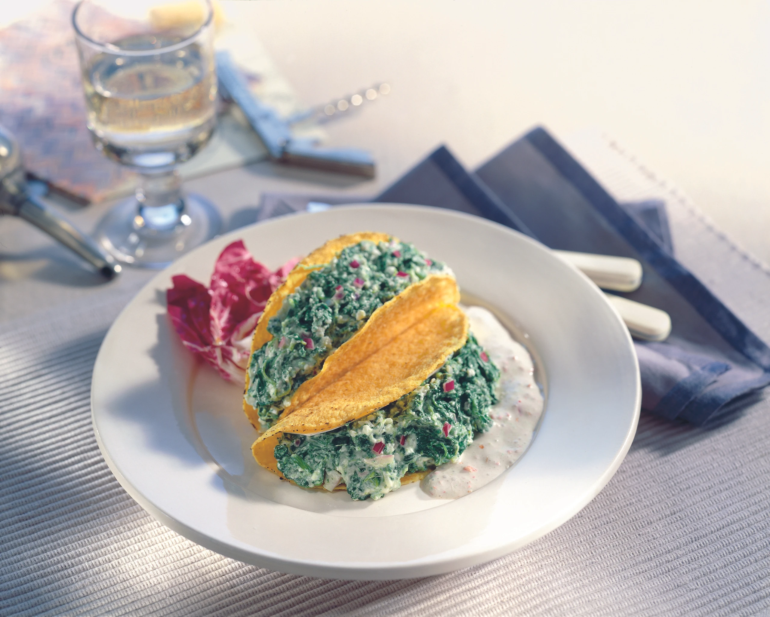 Taco Shells mit Spinat und Ziegenkäse