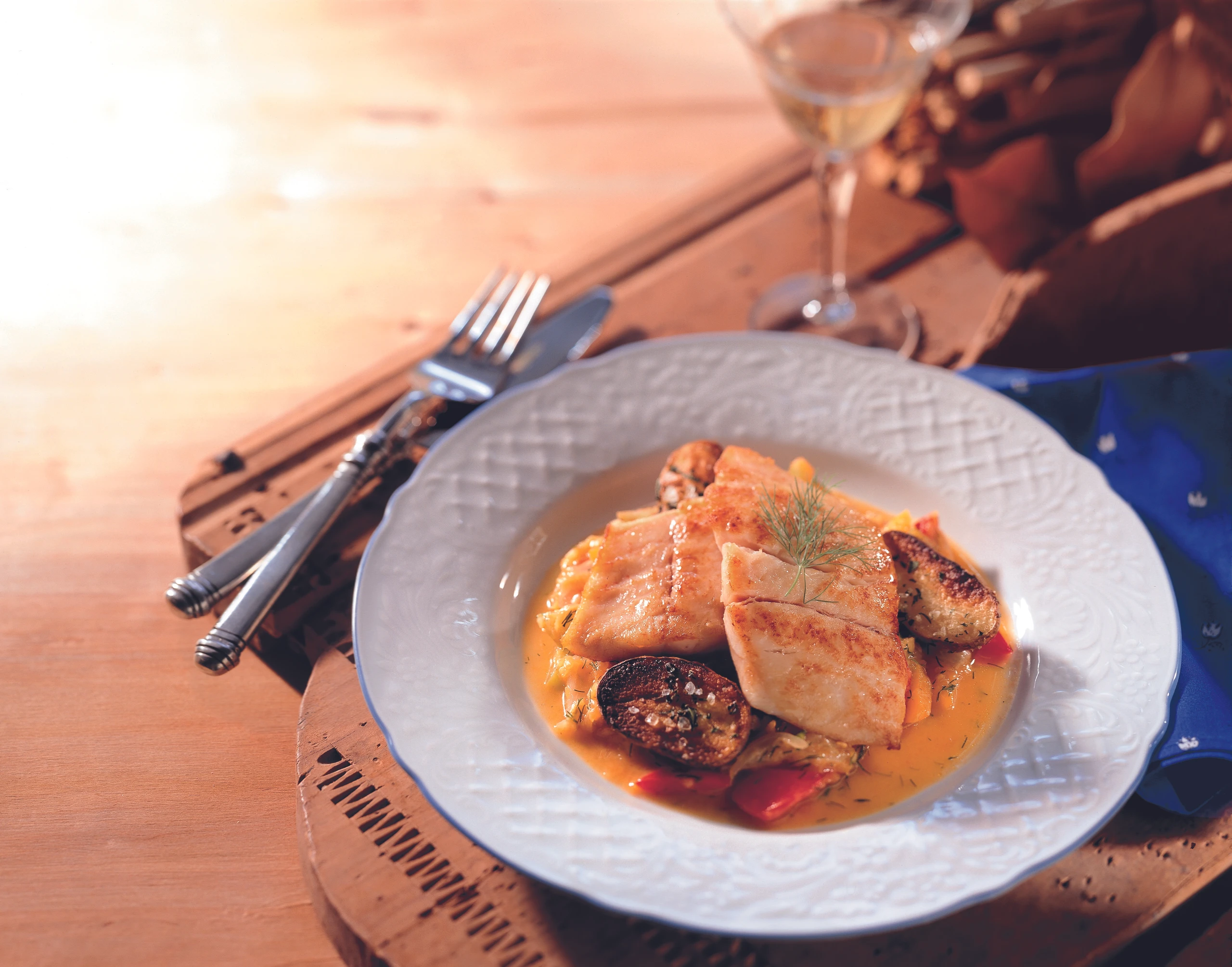 Victoria-Barschfilet mit Kürbiskraut und gebackenen Erdäpfeln