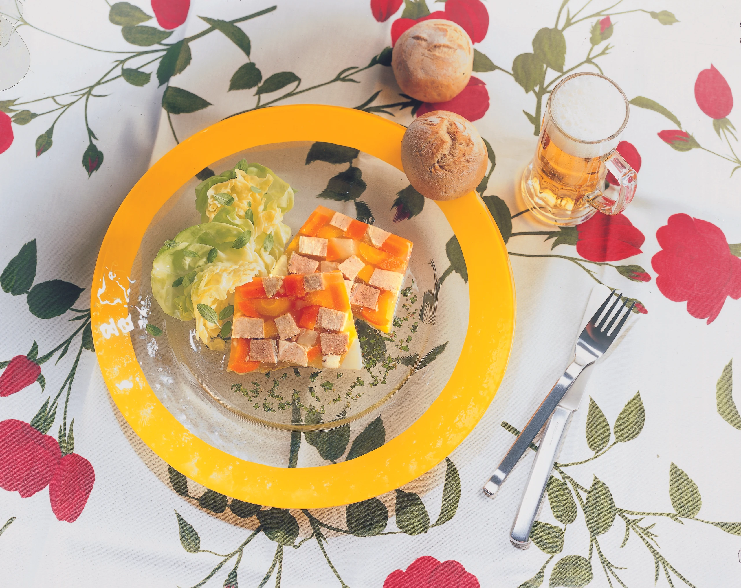 Schweinssulz mit Wurzelgemüse