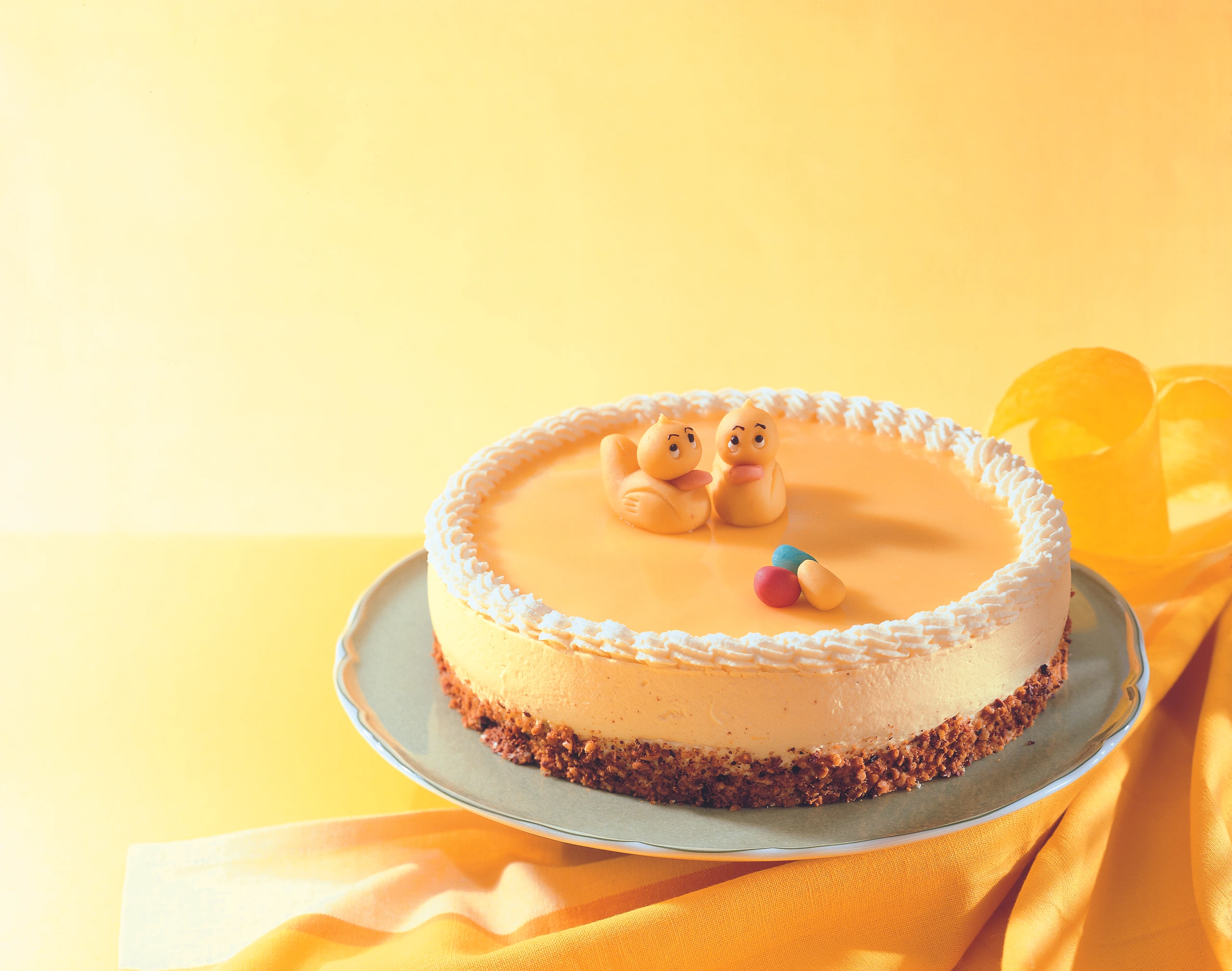 Eierlikörtorte mit Osterküken
