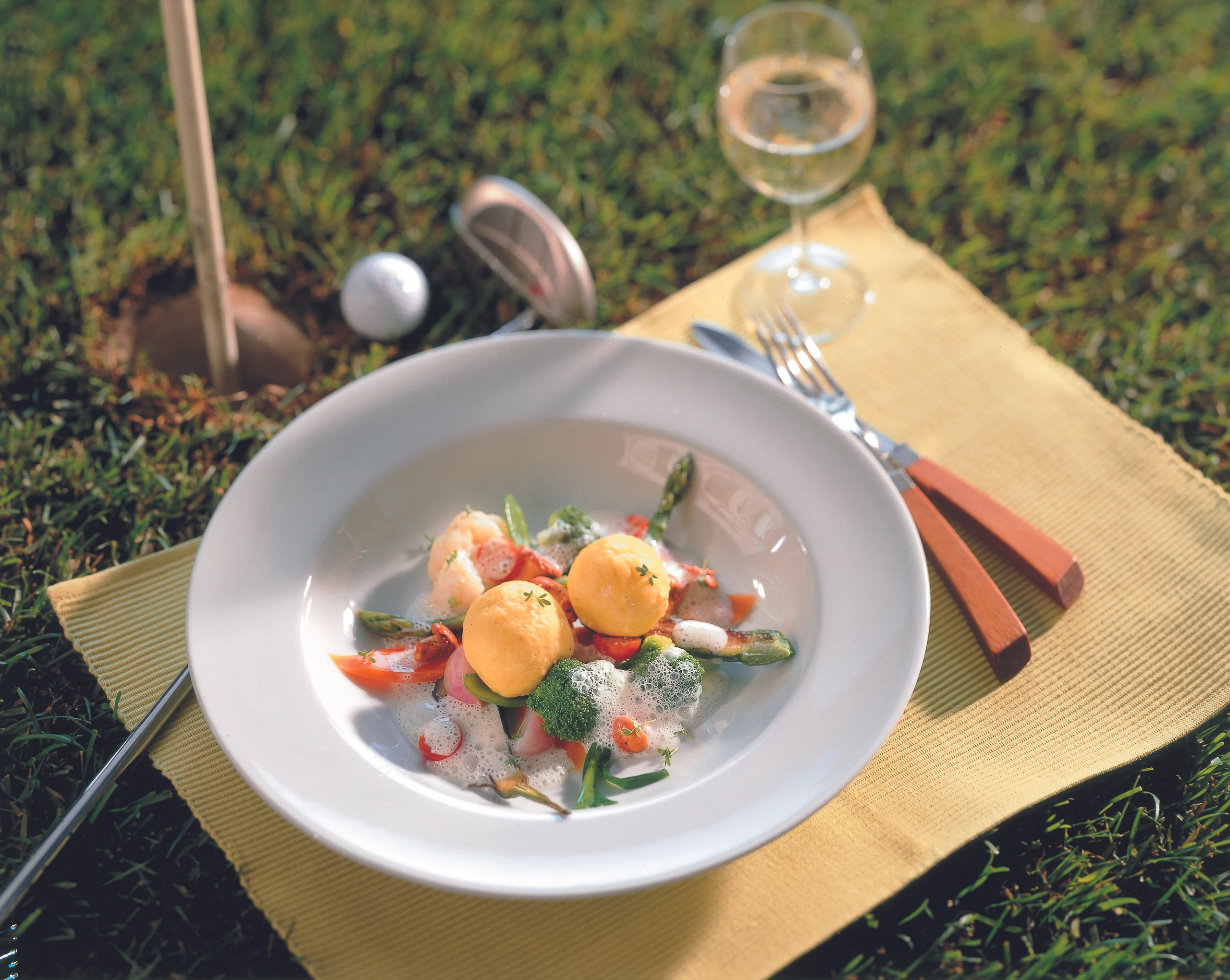 Topfenknödel im Gemüsebeet