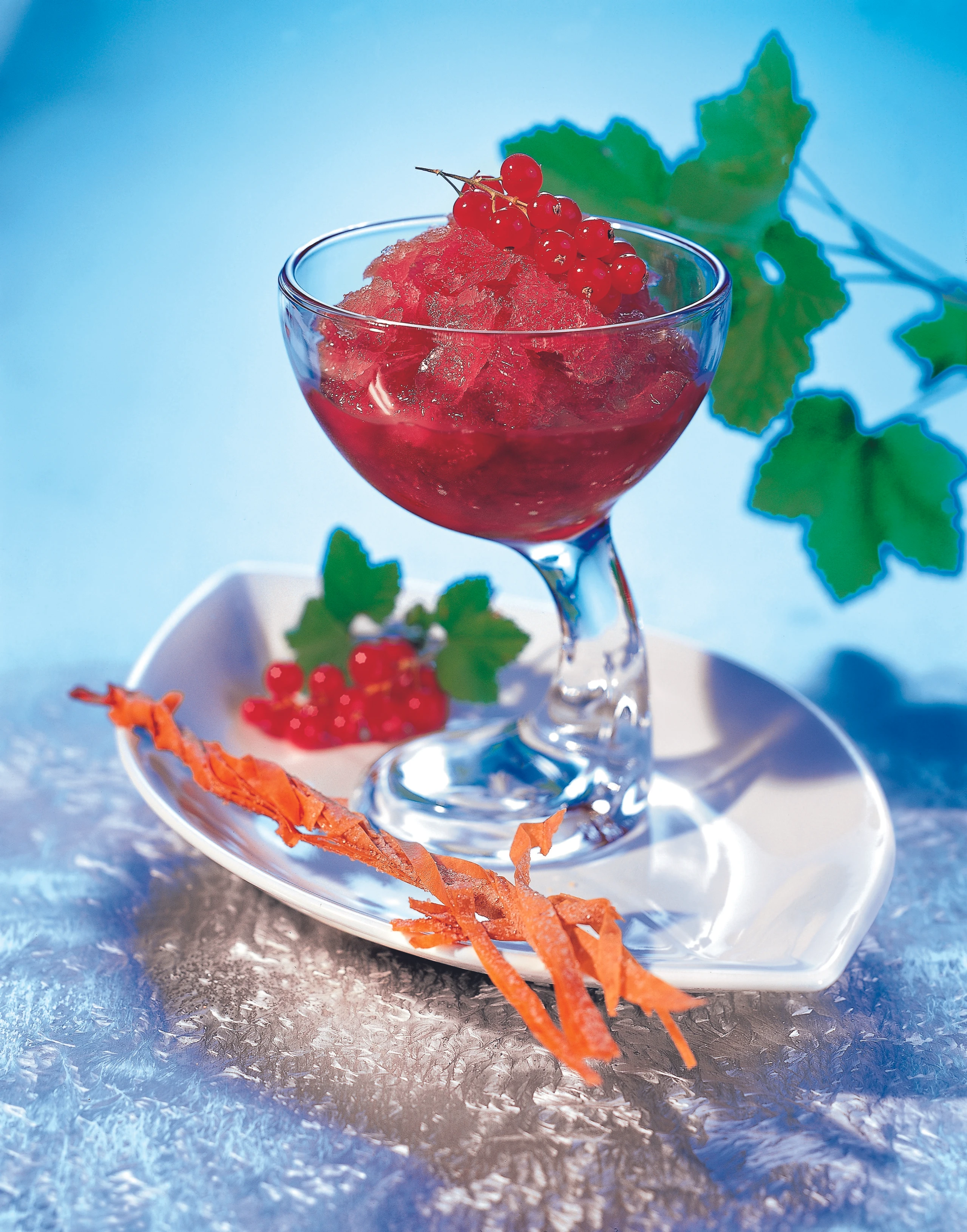 Cassis-Granité mit Knusperstangerl