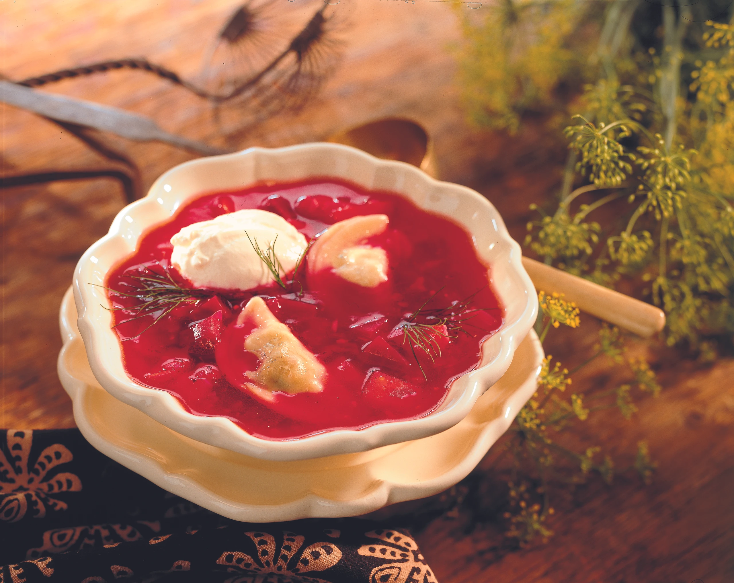 Borschtsch mit Pilztascherln