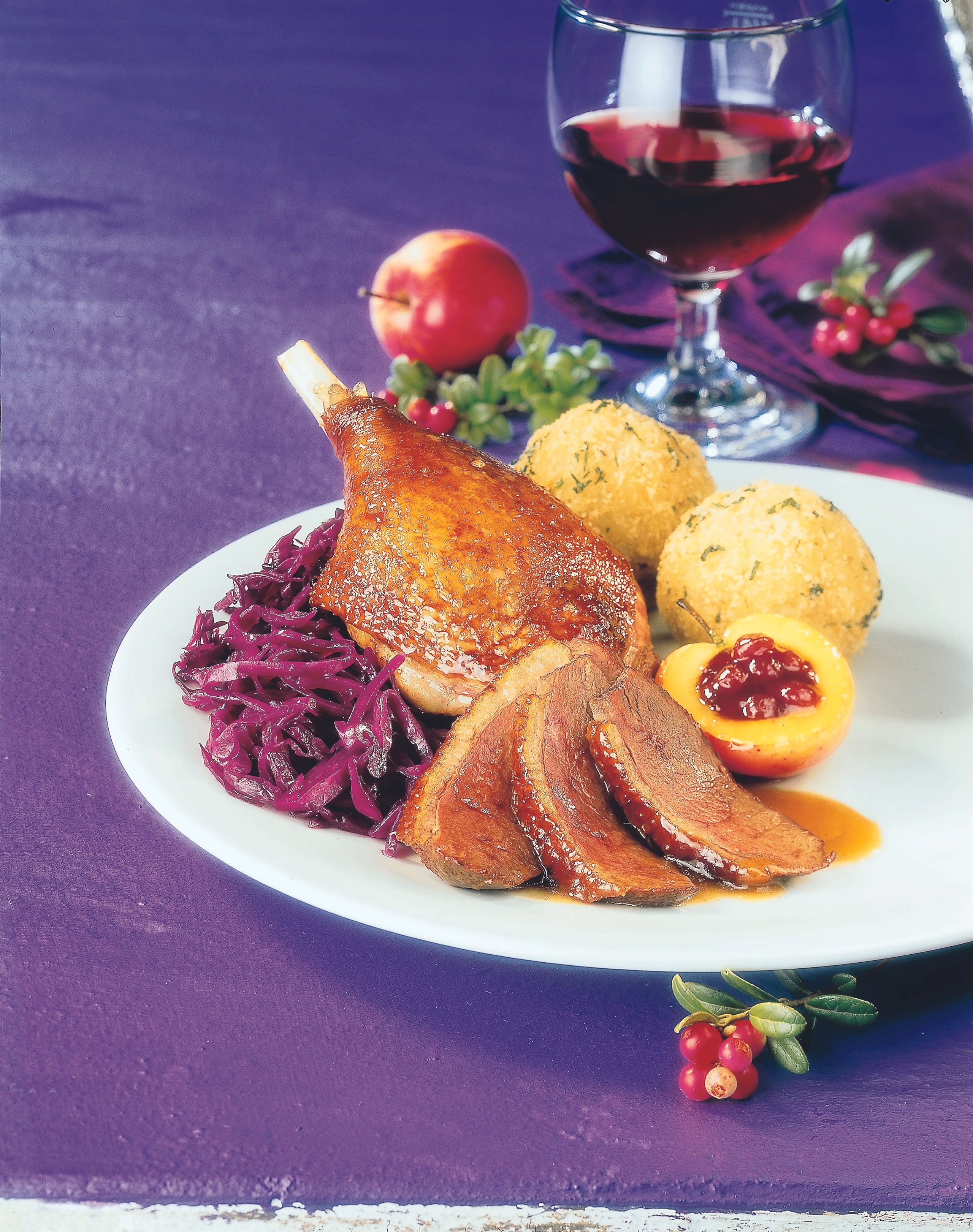 Gansl mit Waldviertler Erdäpfelknödeln