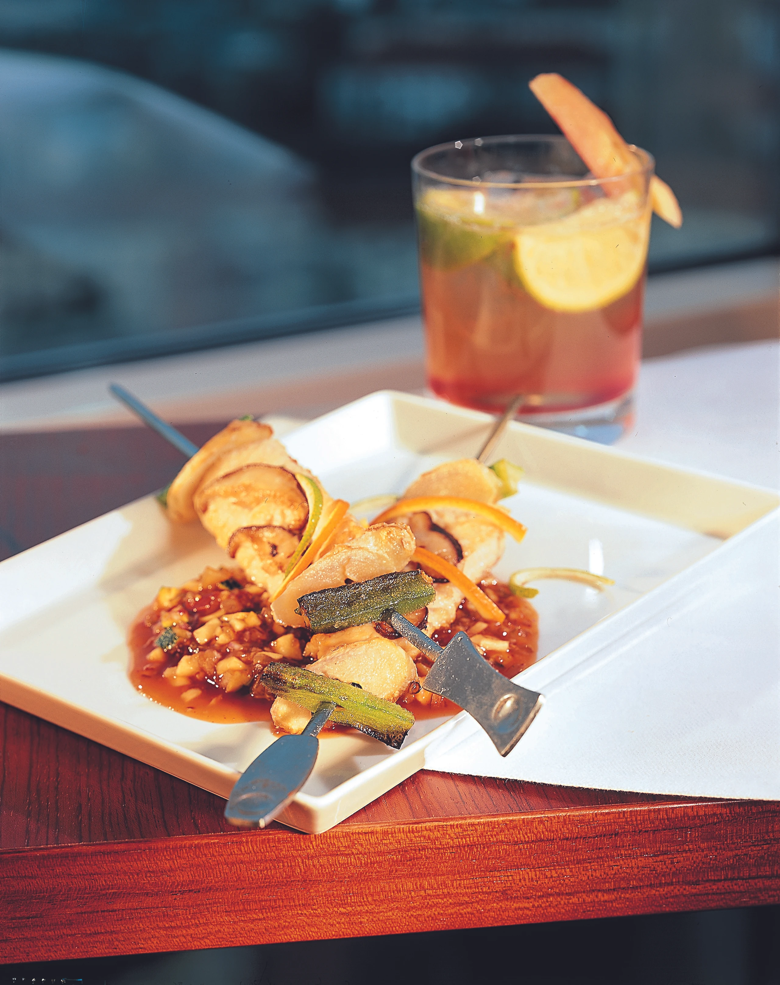 Putenspieße mit Okra