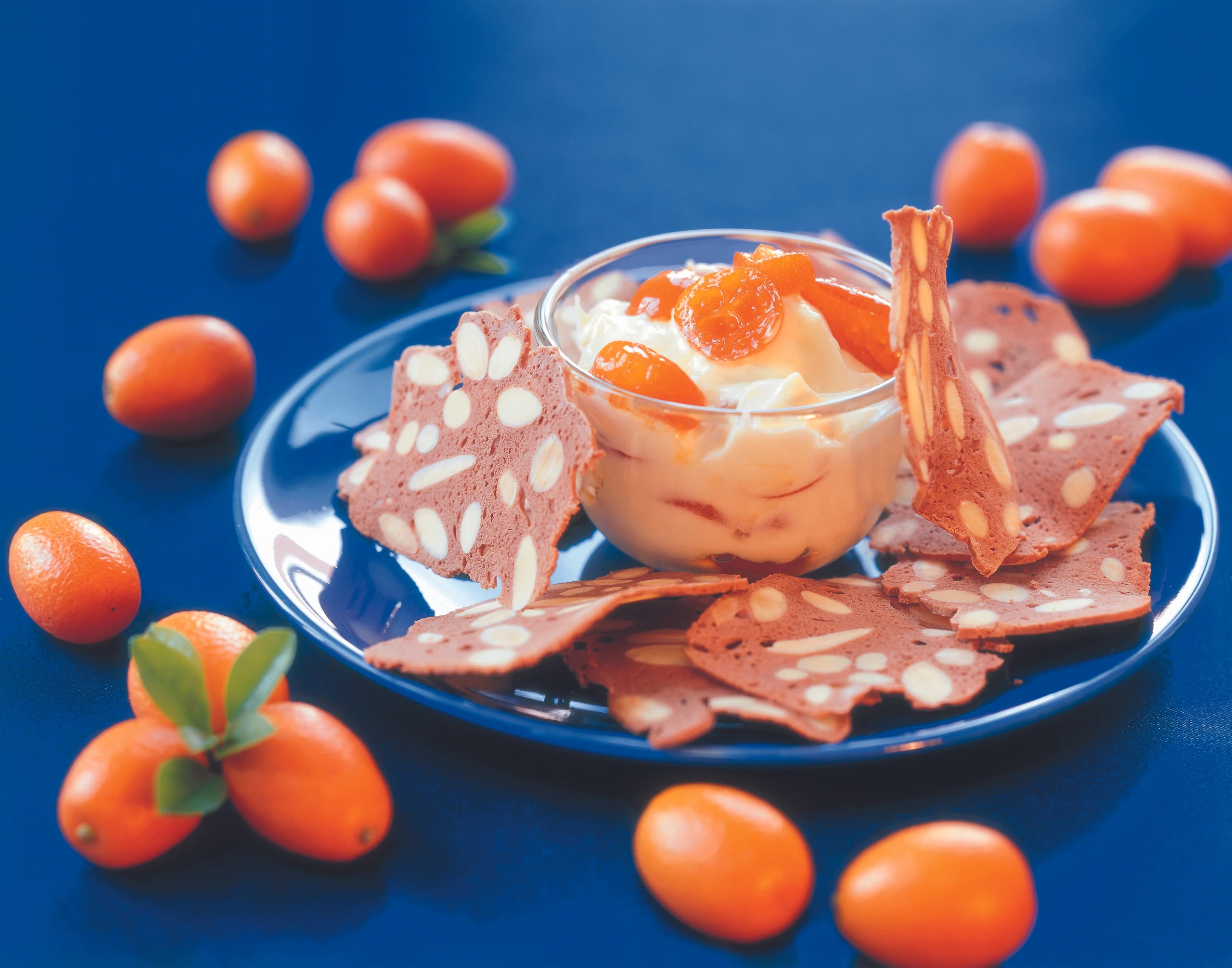 Kumquat-Vanillecreme mit Mandel-Schokoladebrot