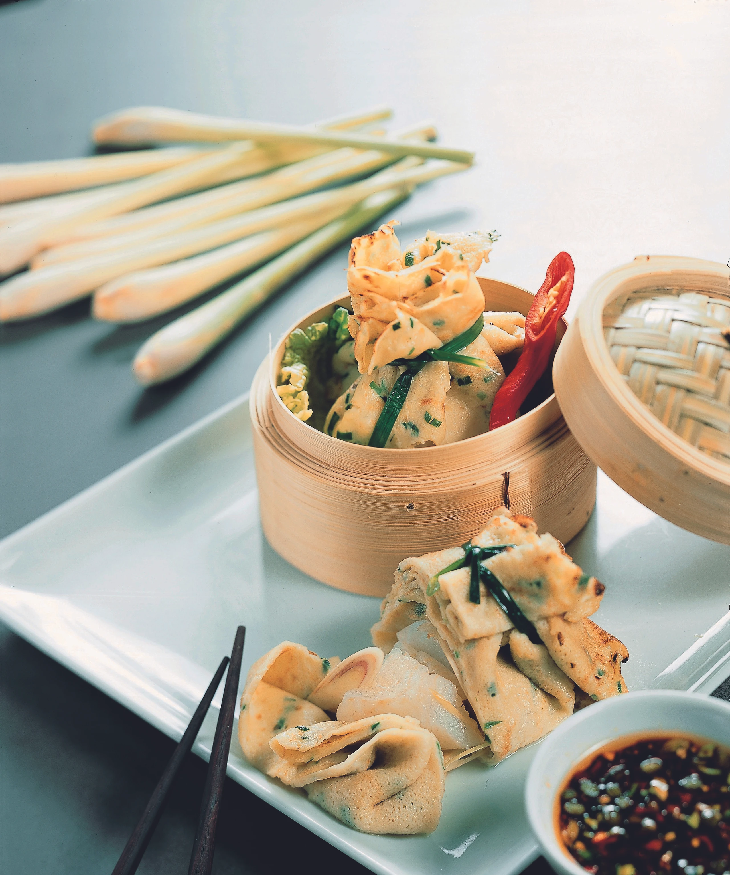 Gefüllte Palatschinken mit Heilbutt und Zitronengras