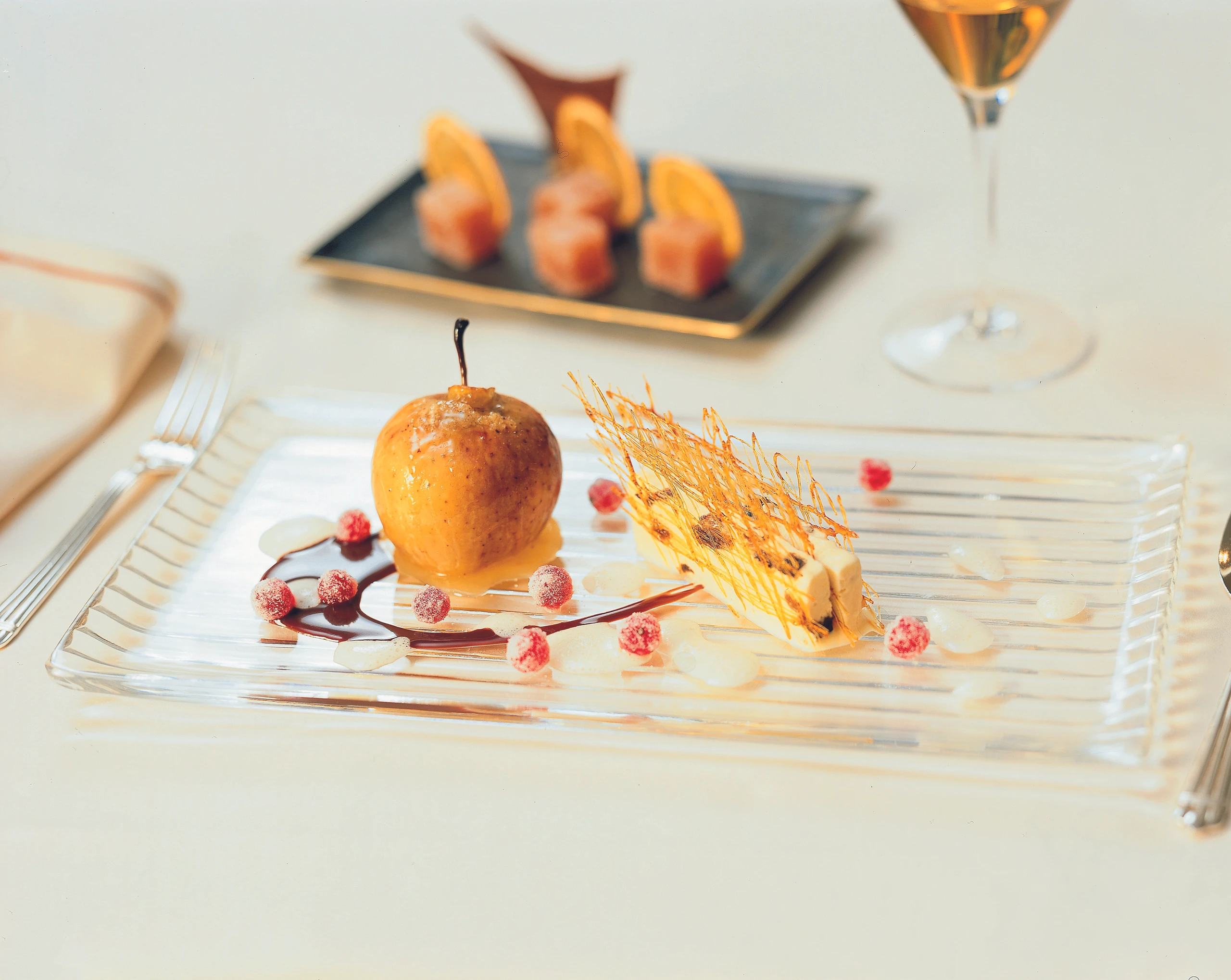 Dörrfrüchte-Parfait mit Bratapfel