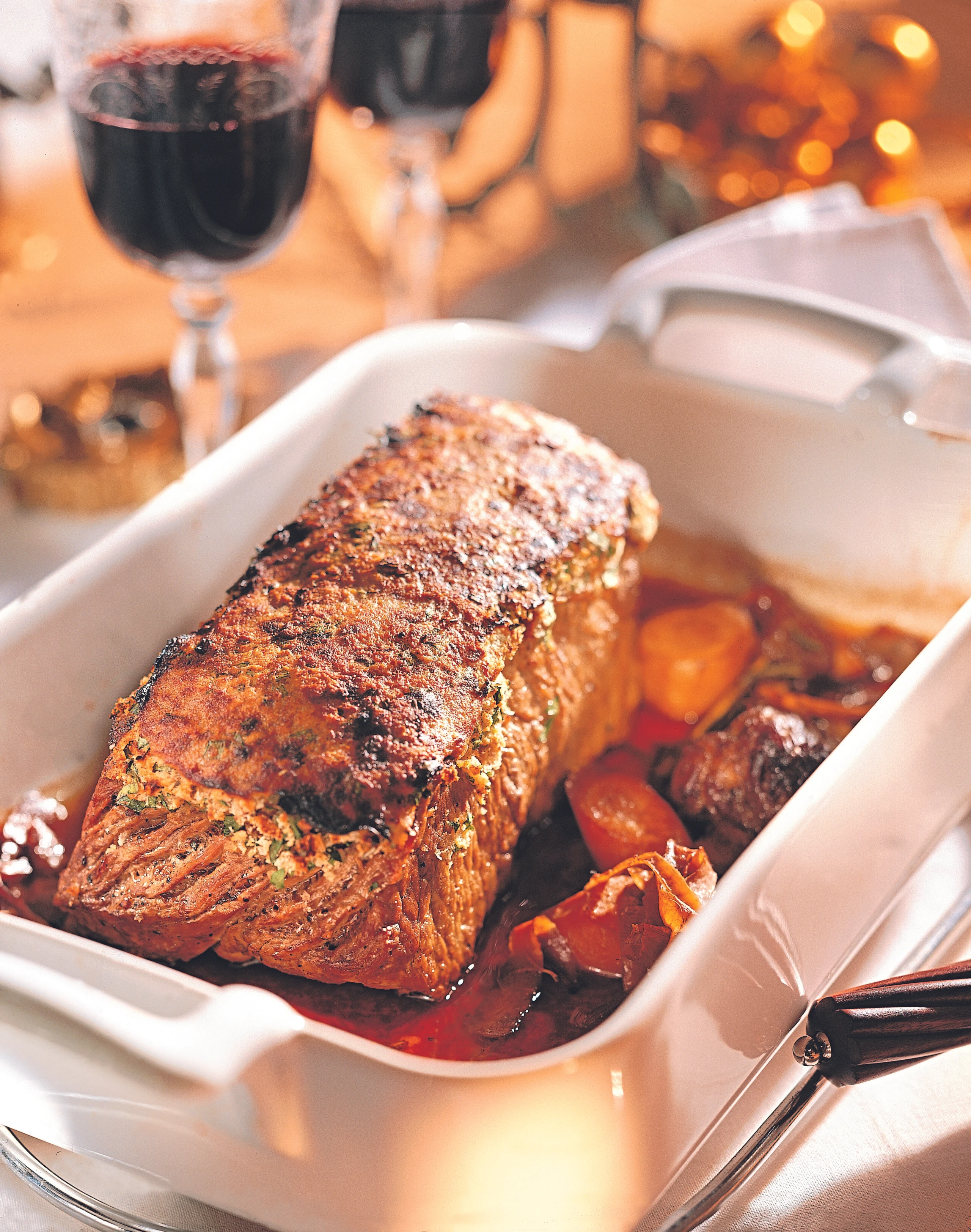 Beiried mit Senf-Kräuterkruste