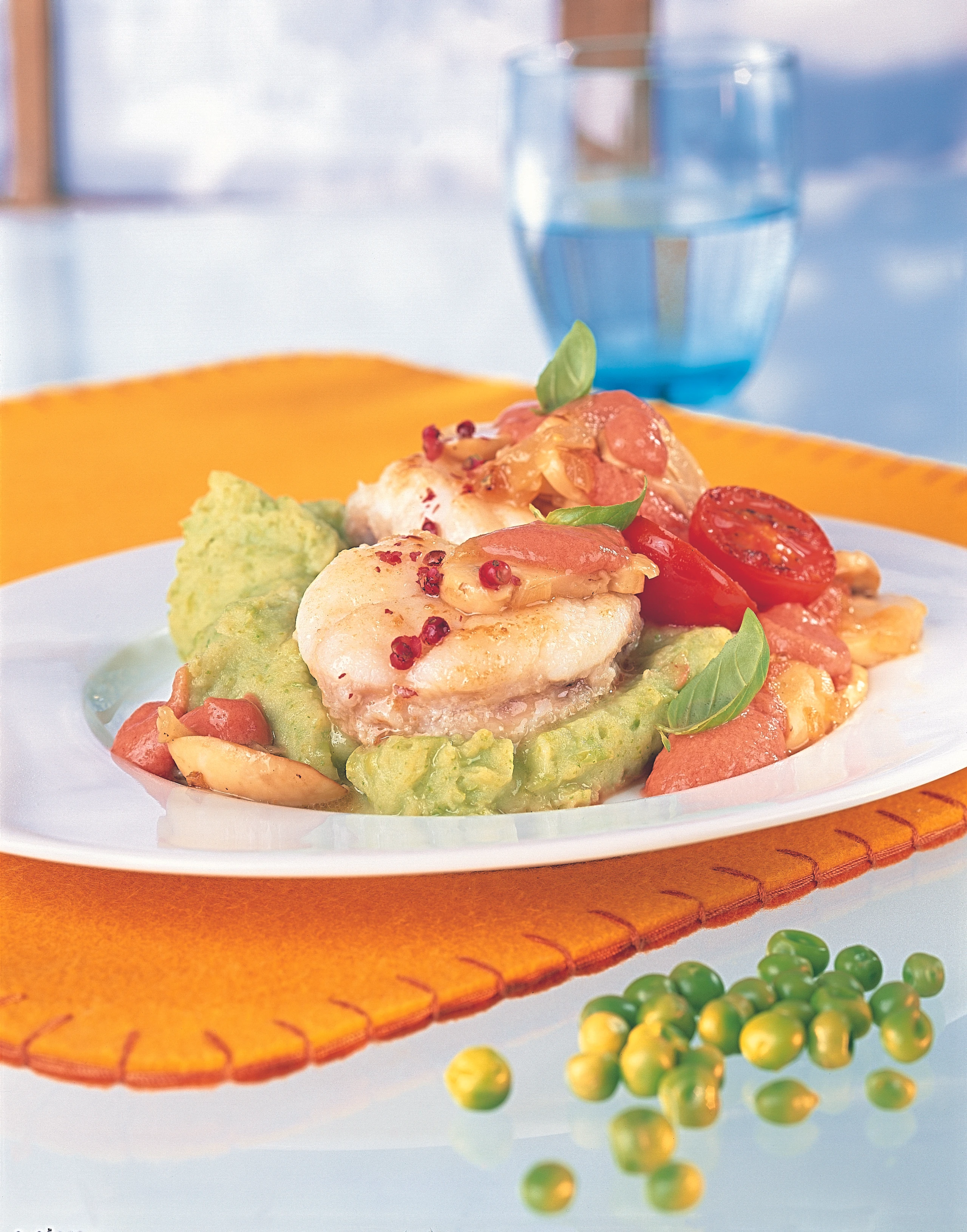 Seeteufelfilet mit Champignons in rosa Cremesauce