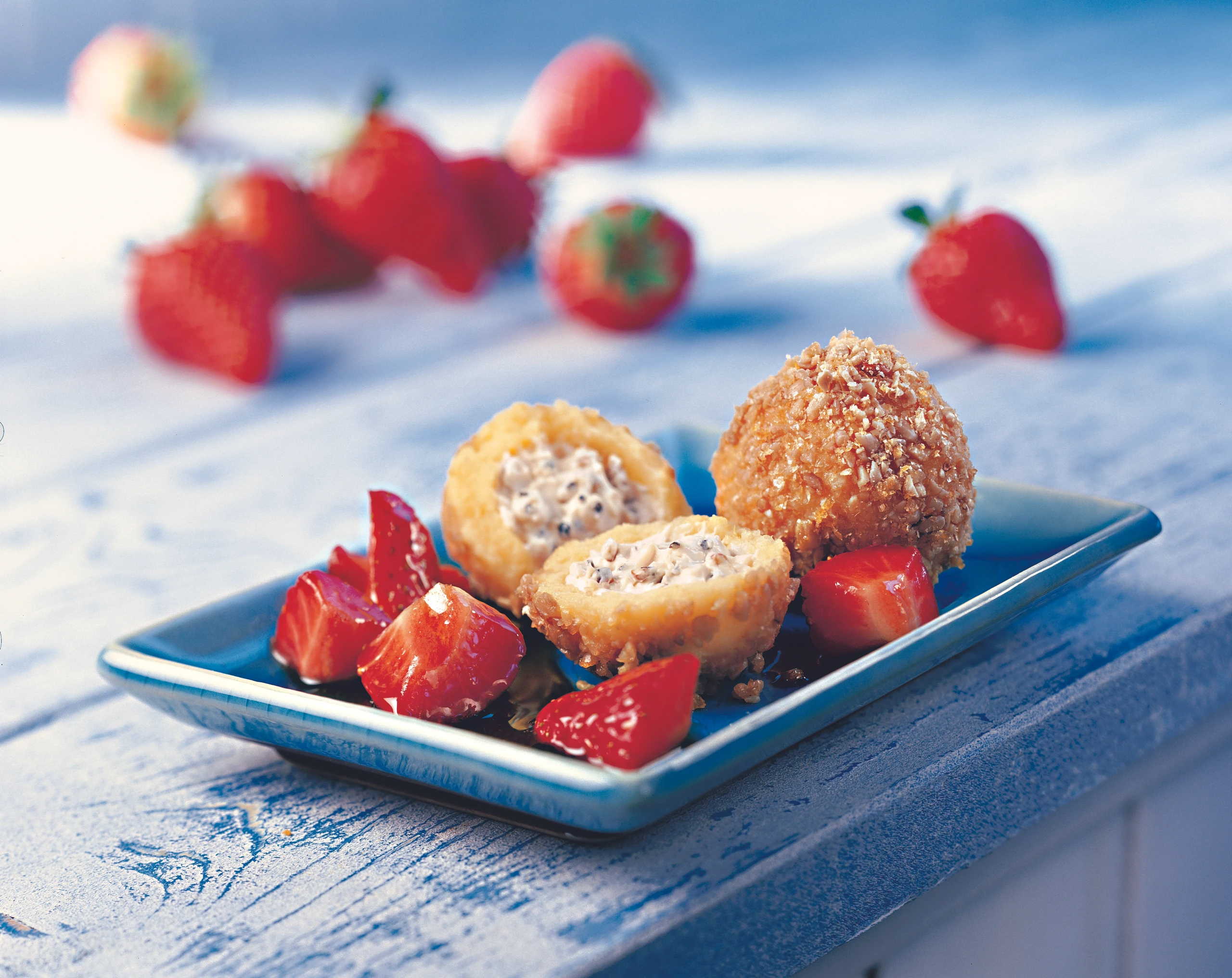 Rambol-Pfeffer-Knödel mit Balsamico-Erdbeeren