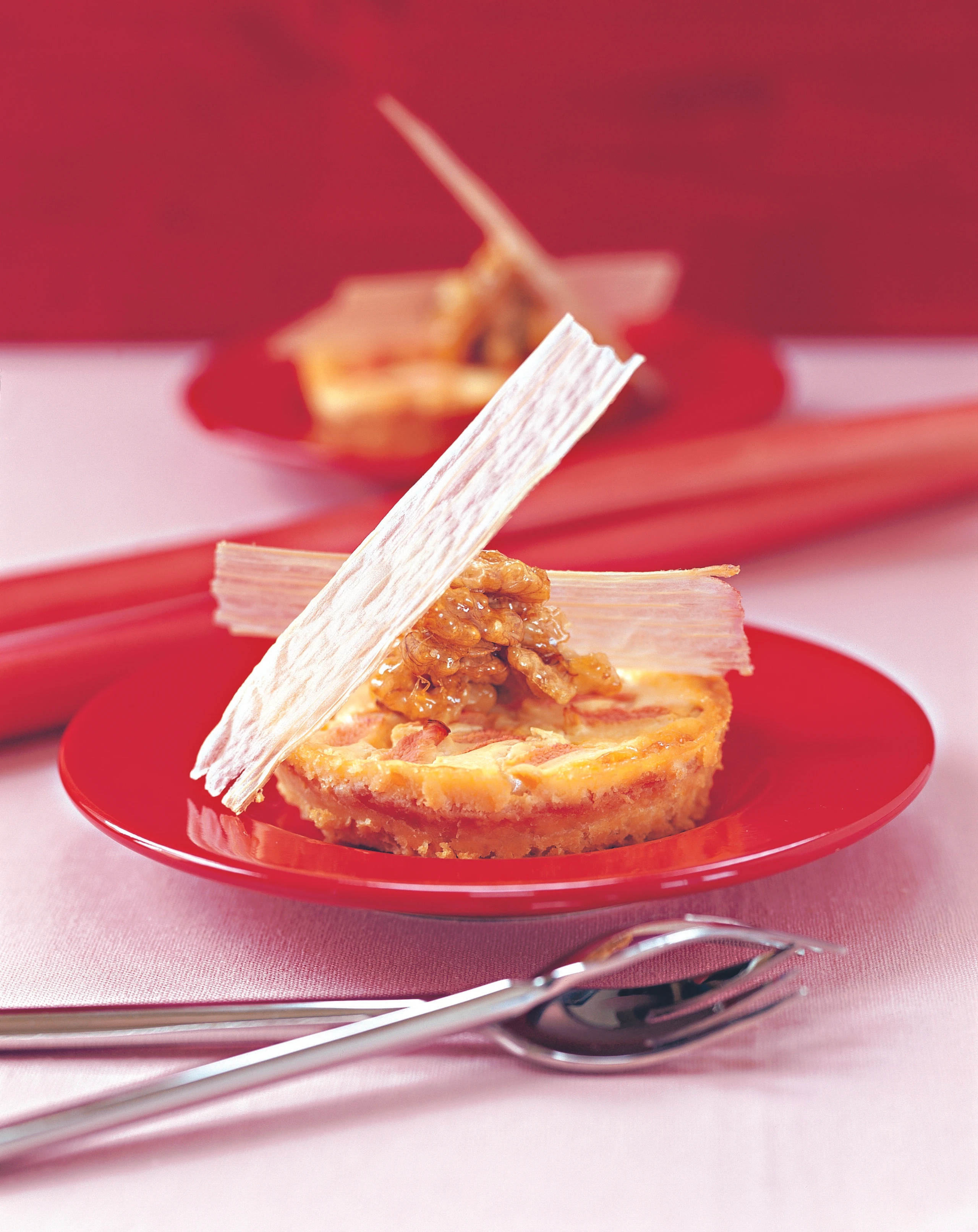 Rhabarber-Tartelettes mit Karamellnüssen