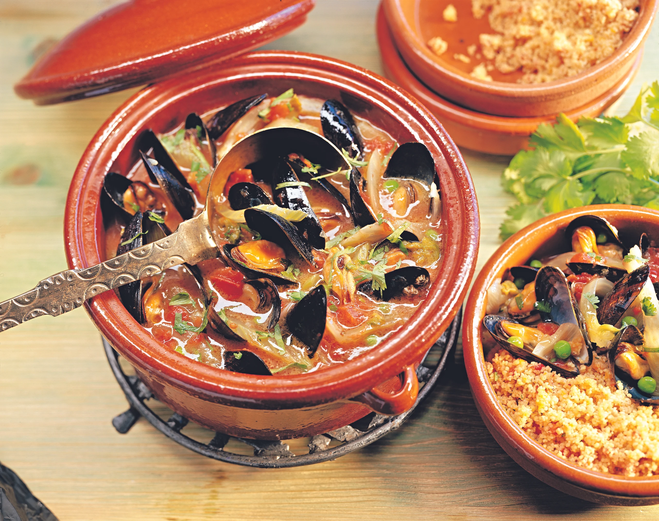 Muschel-Tajine mit Paprika-Couscous