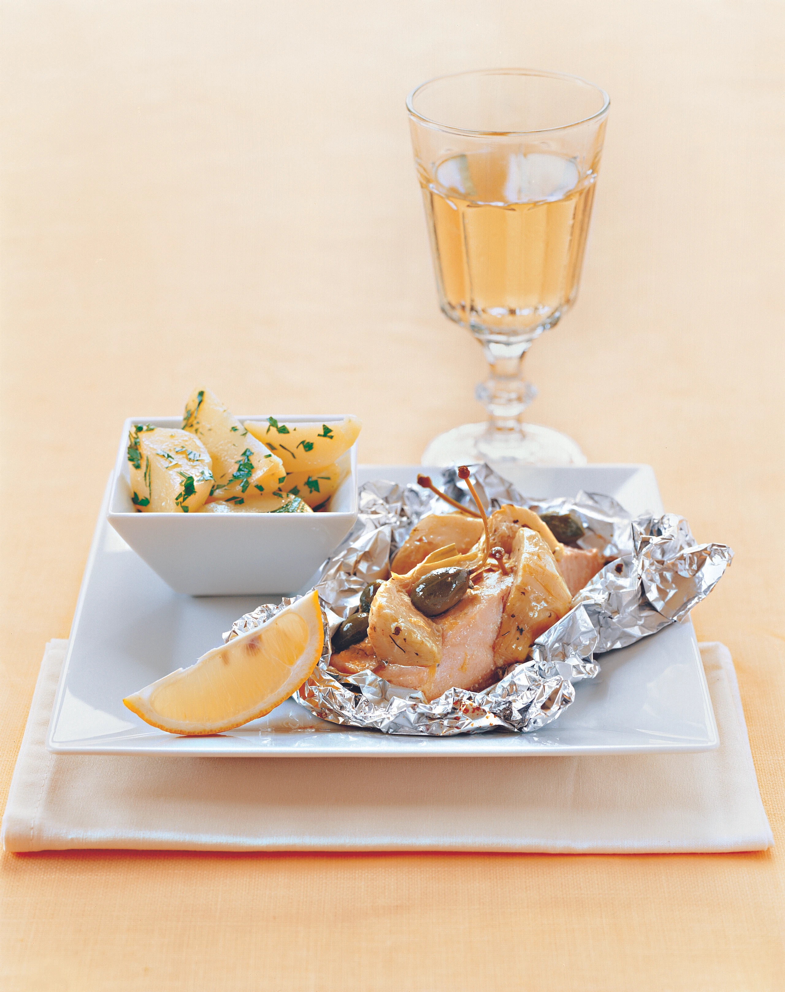 Lachs mit Artischocken in der Folie