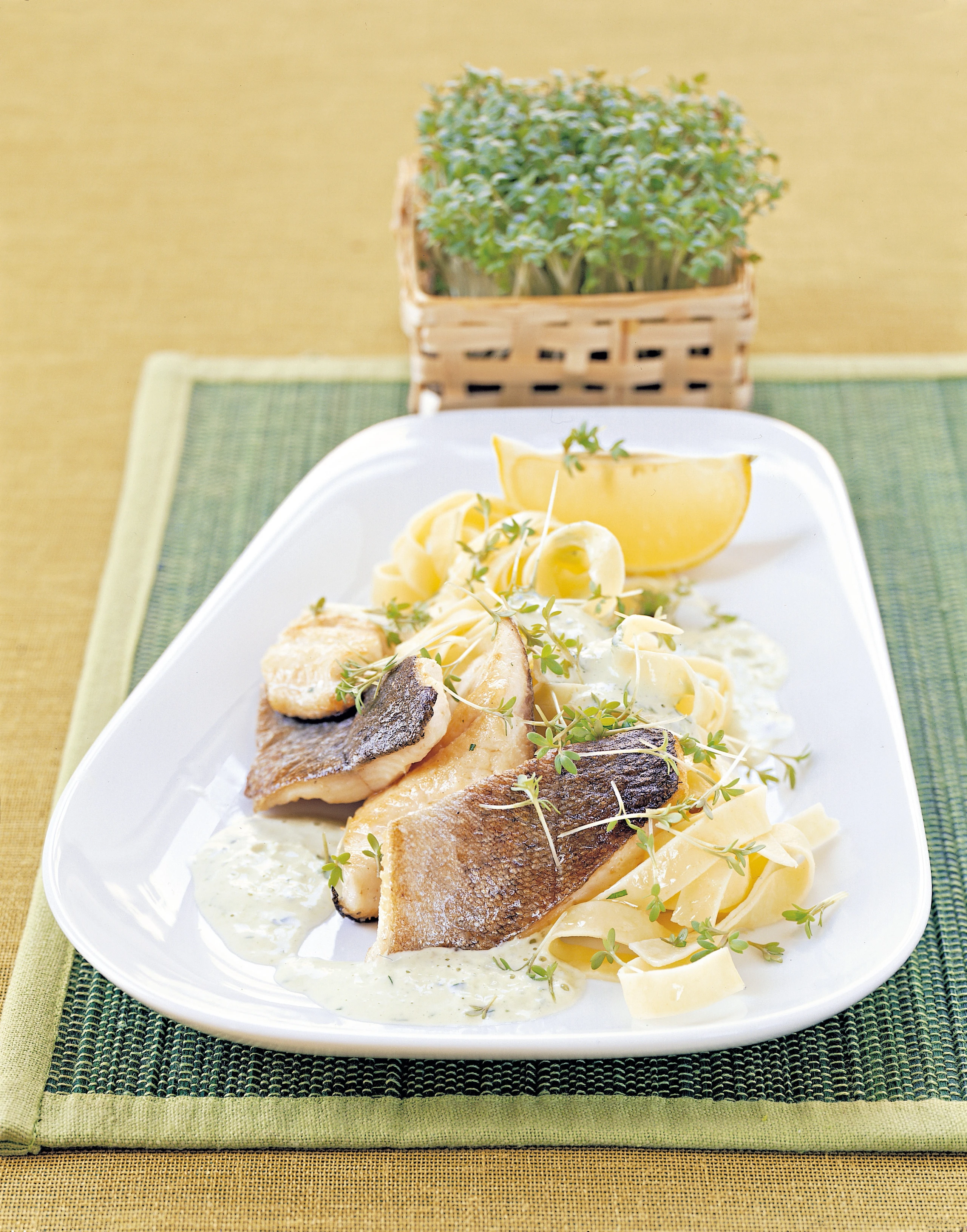 Forellenfilet mit Kressesauce