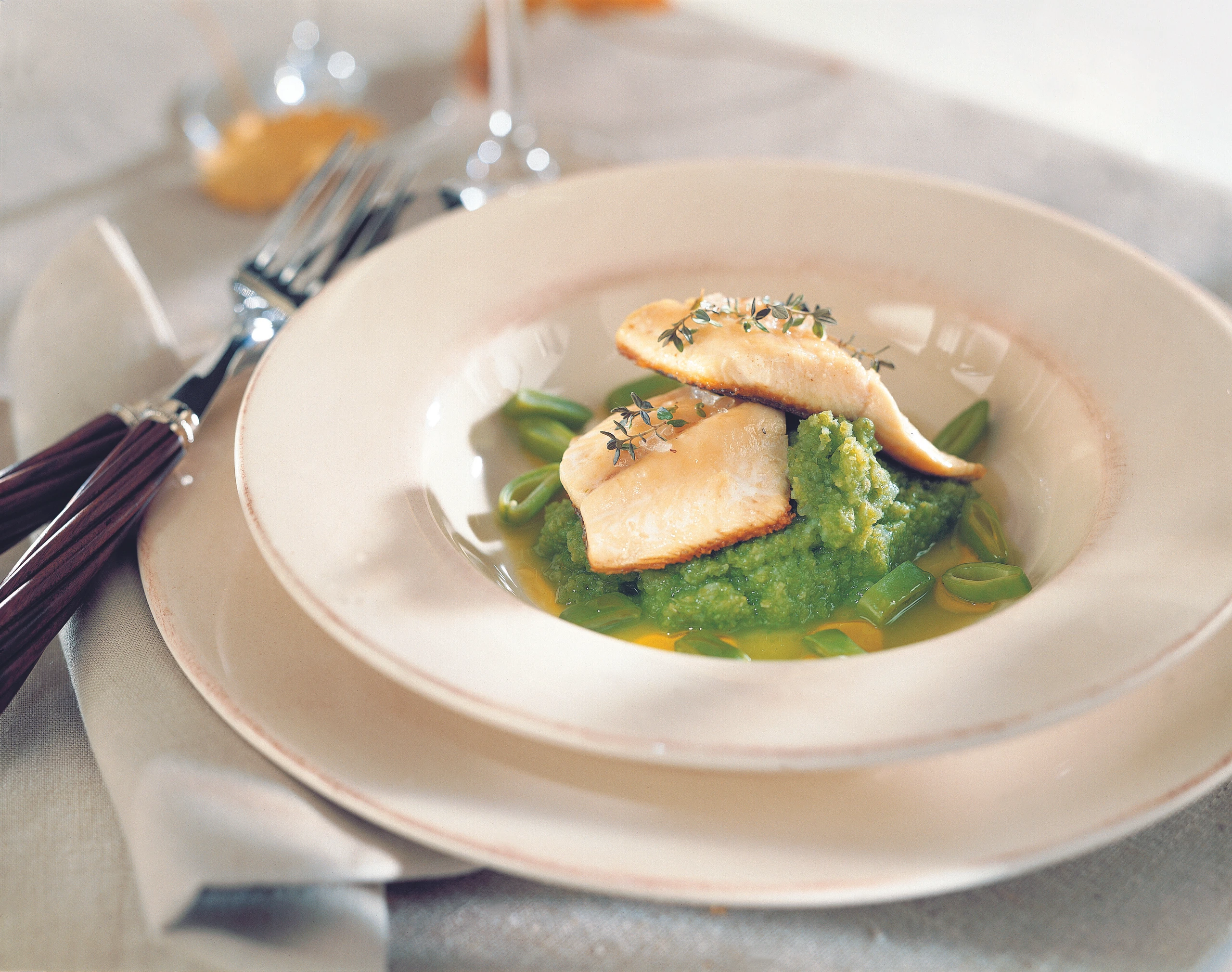 Zander mit Paprikafond