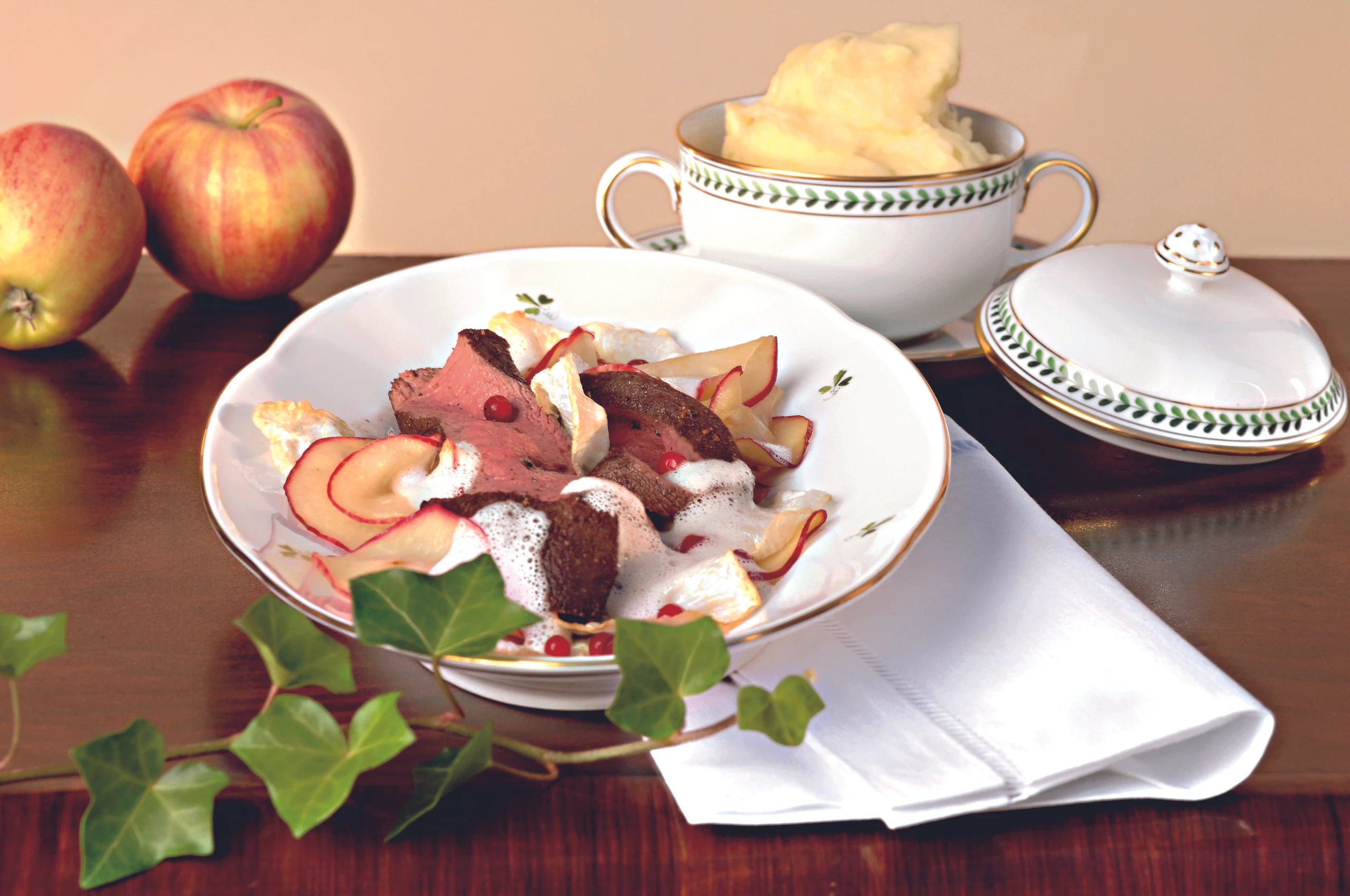 Rehrücken mit Chips und Ingwer-Püree