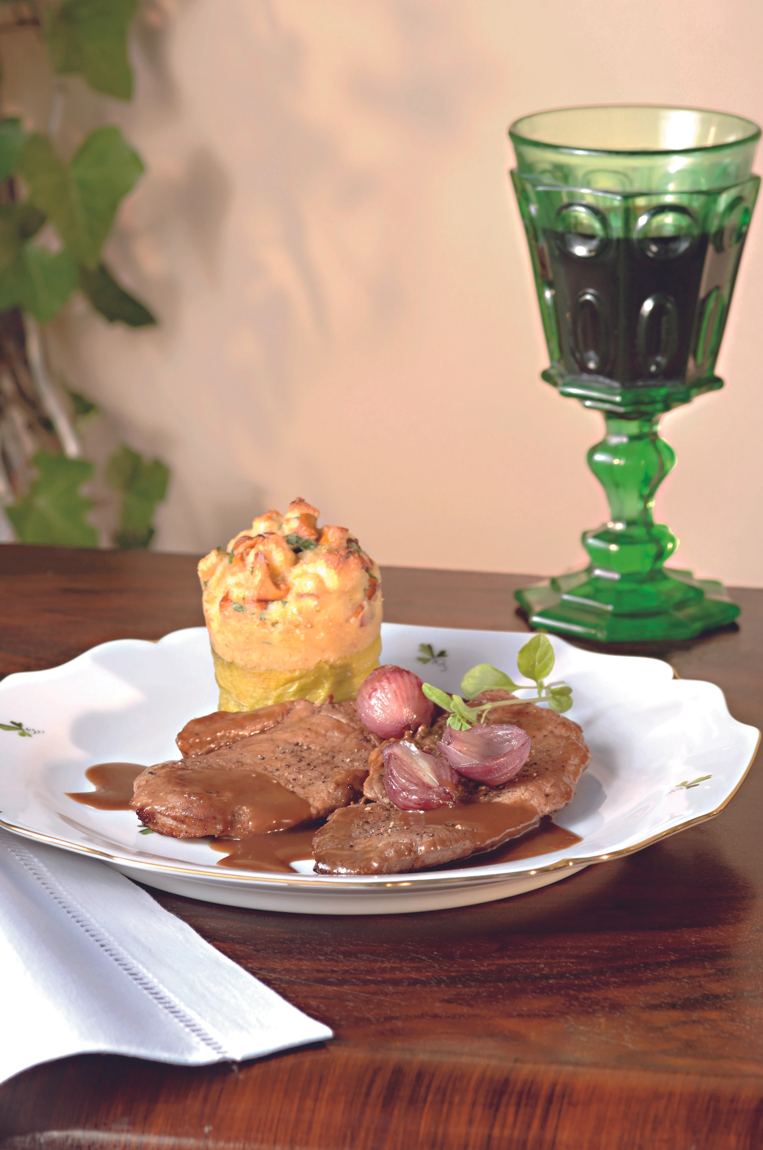 Wildschweinschnitzel mit Schwammerlauflauf