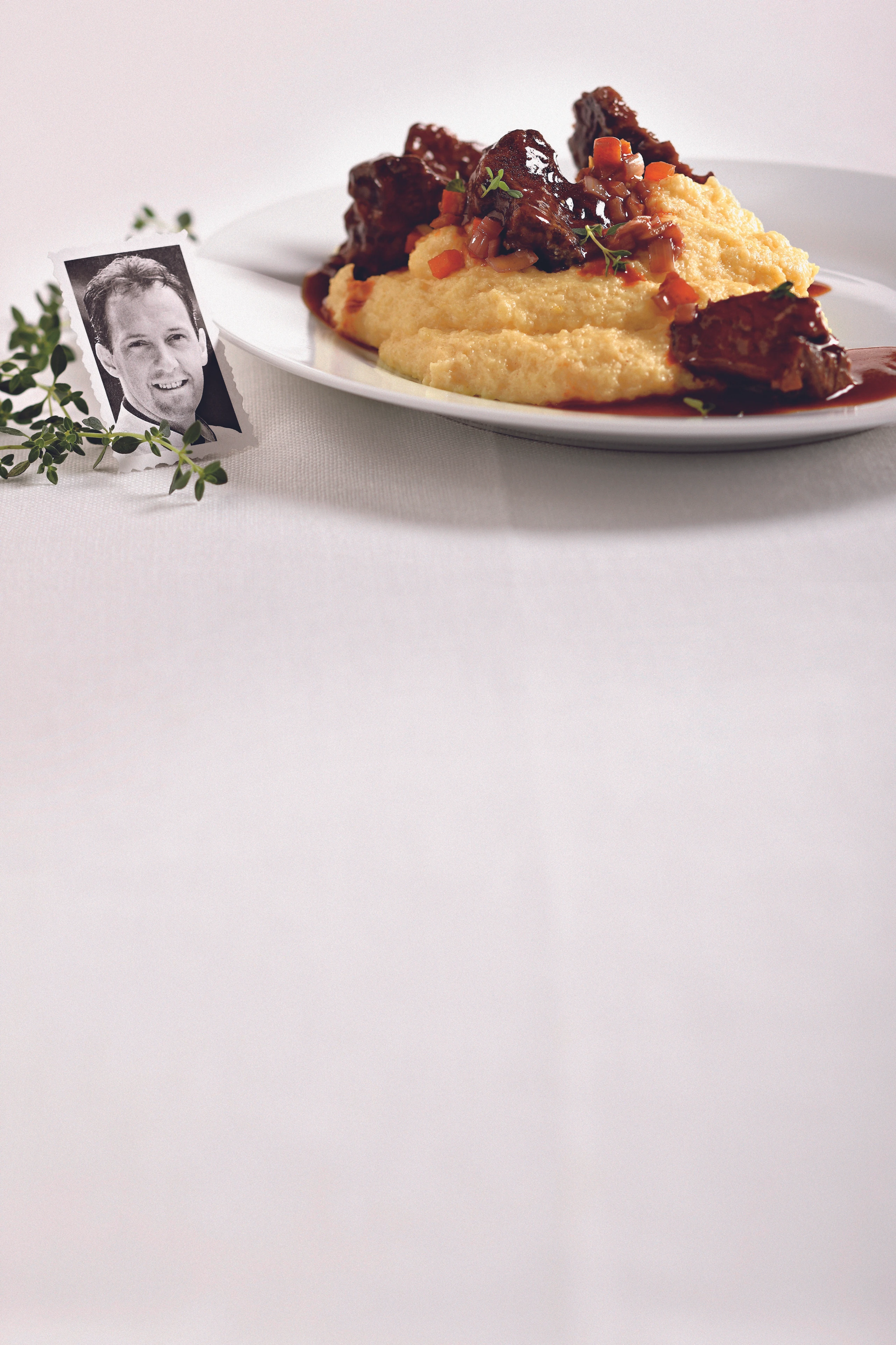 Geschmorte Wangerl vom Highlander auf Räucher-Polenta