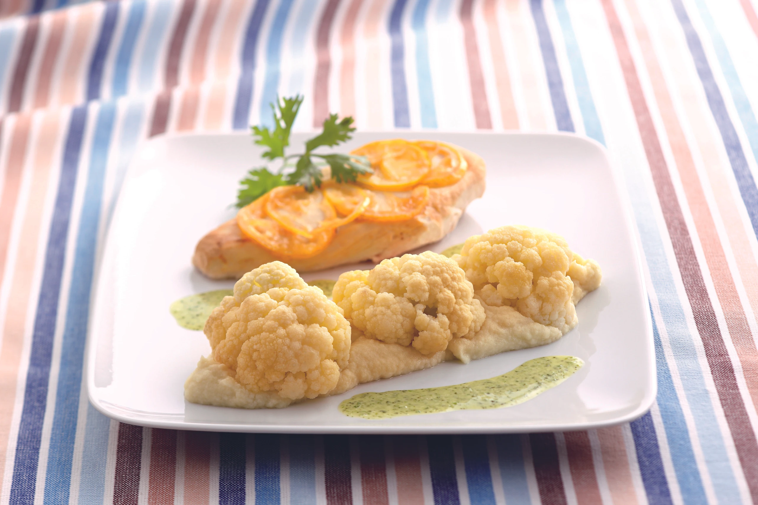 Zitronenhuhn mit Karfiol-Kokosmilchpüree