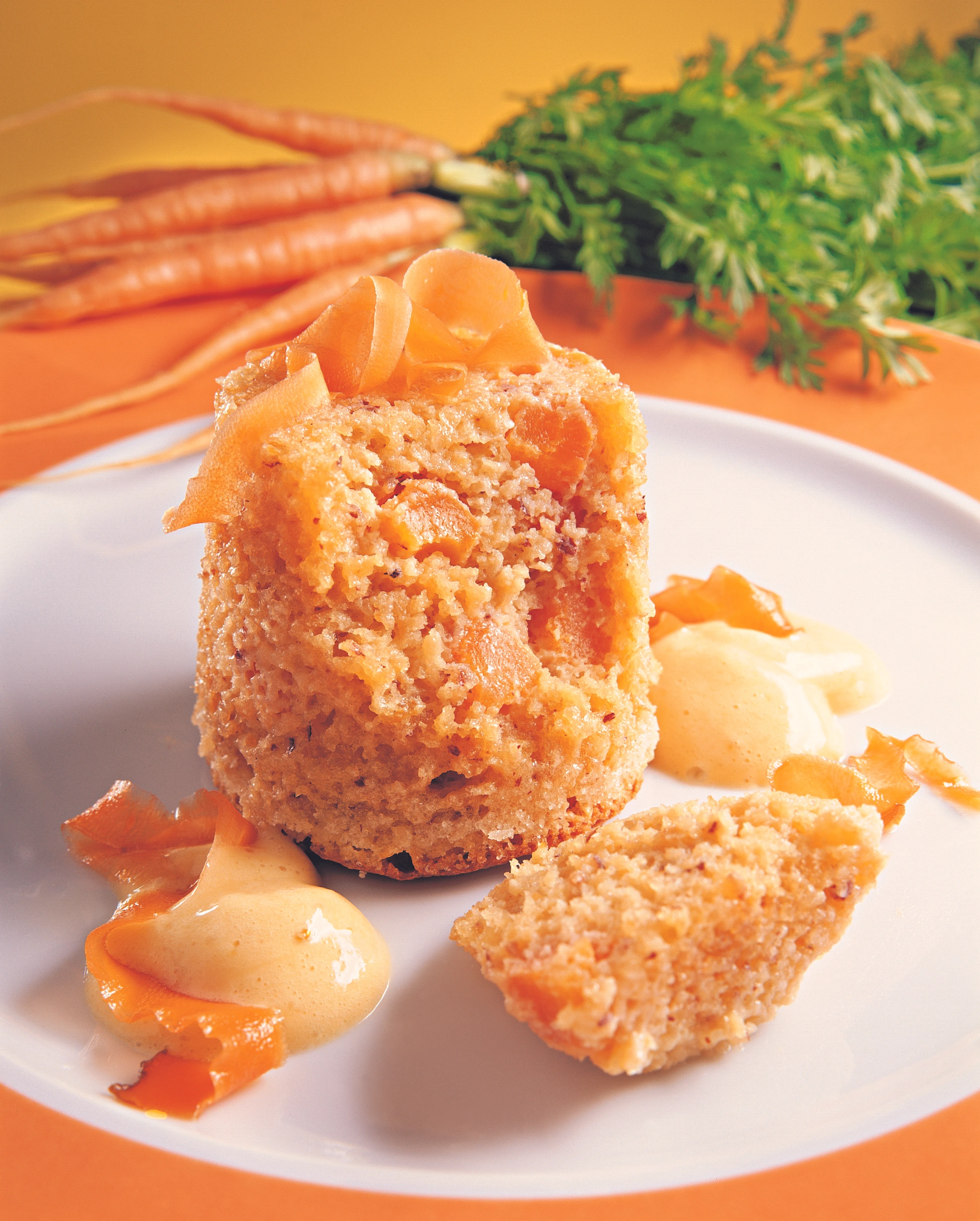 Karotten-Nusskoch mit Bananen-Sabayon