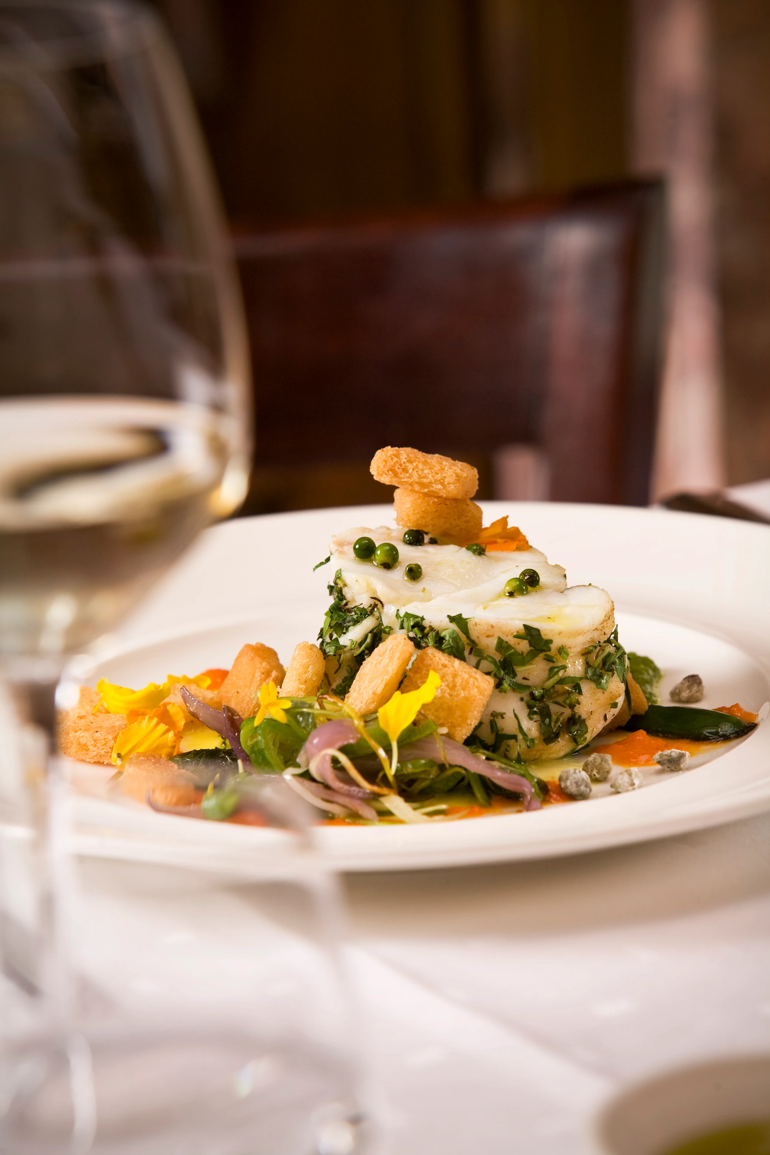 Seeteufelsteak mit Brotsalat