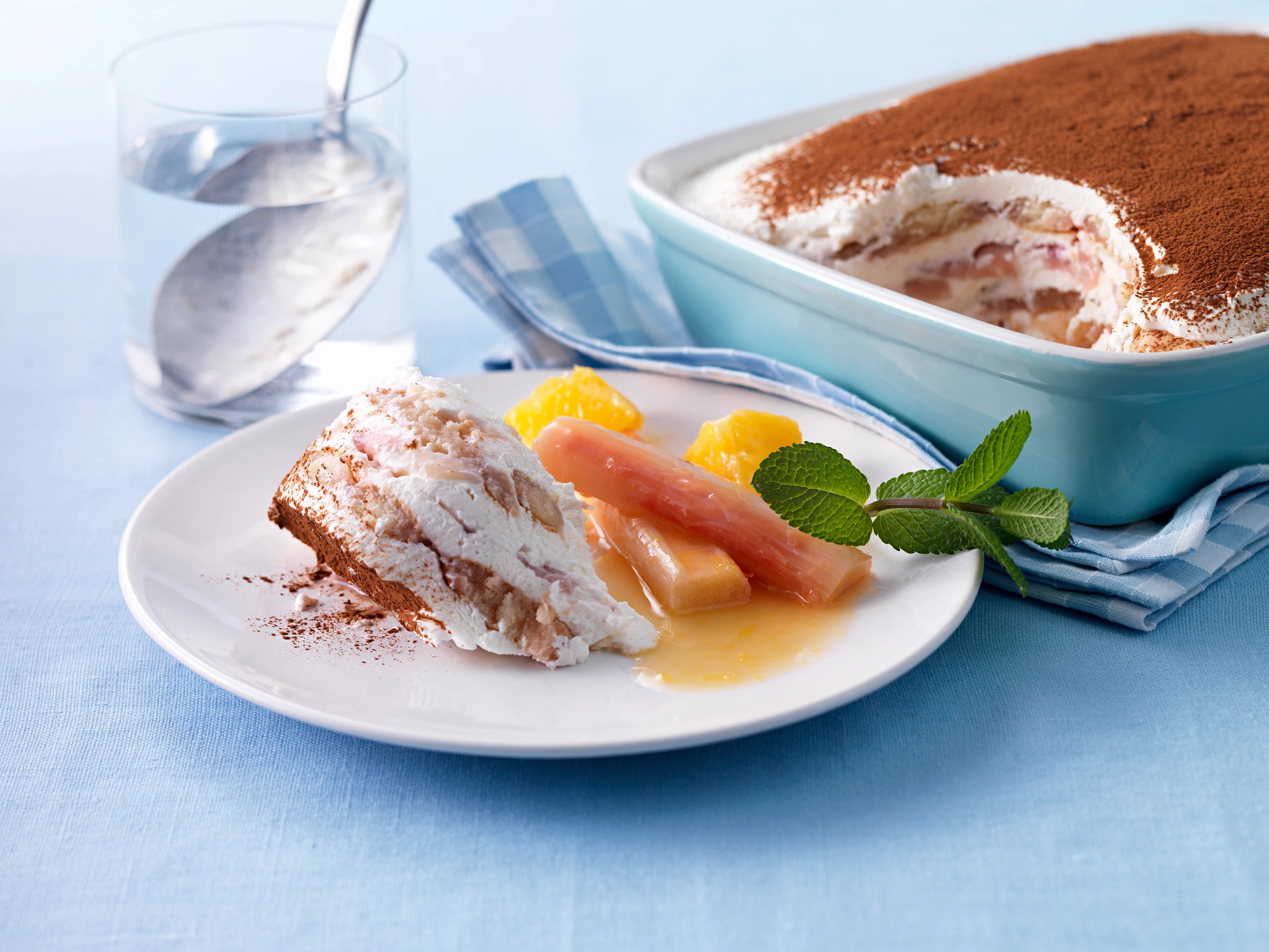 Rhabarber-Tiramisu mit Orangenkompott