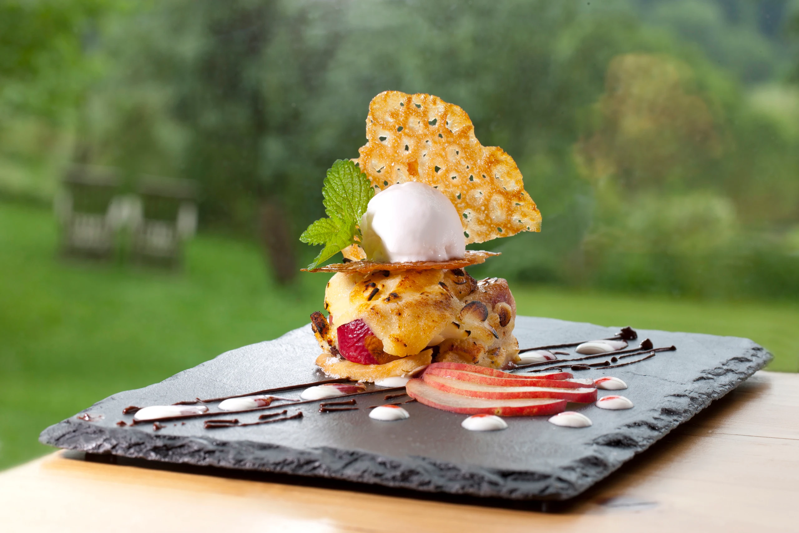 Warmes Pfirsichtörtchen