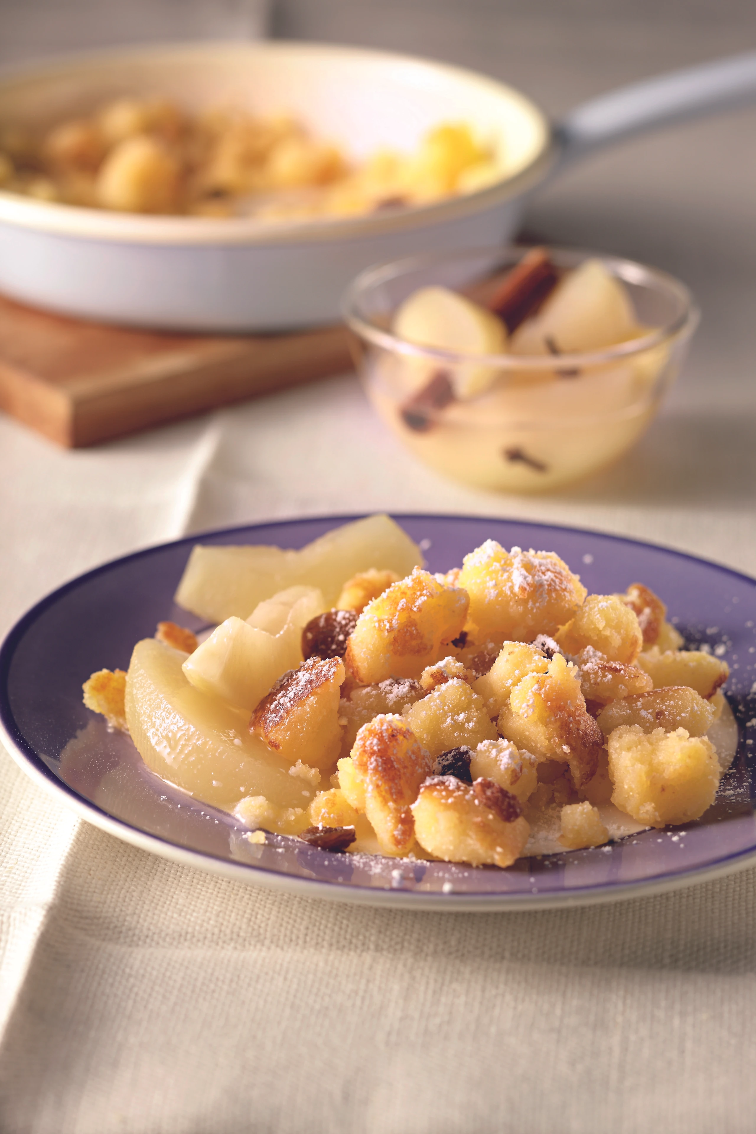 Grießschmarren mit Apfelkompott